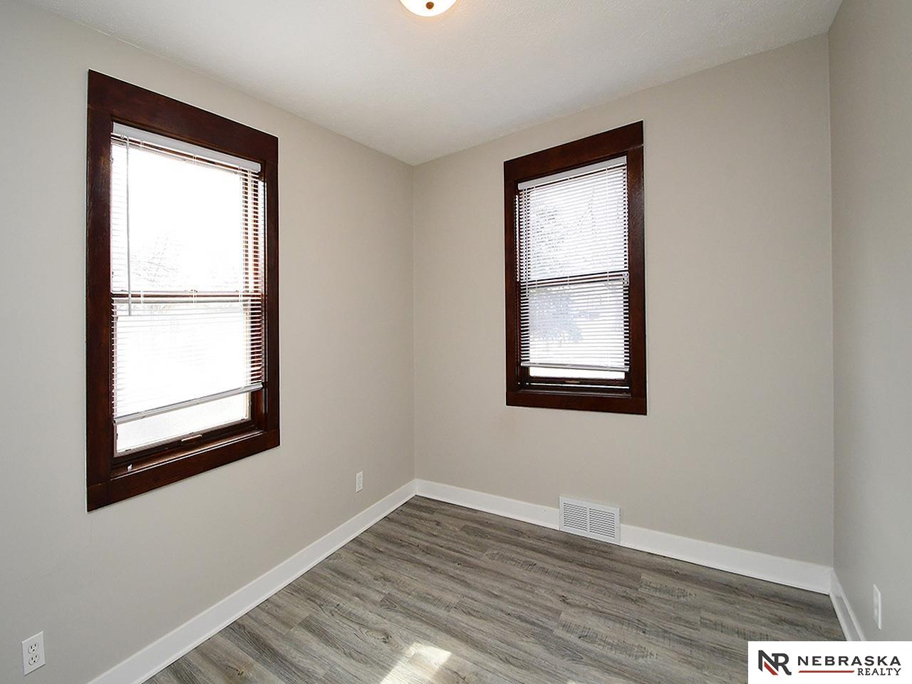 350 38 Street, Lincoln, NE, 68510