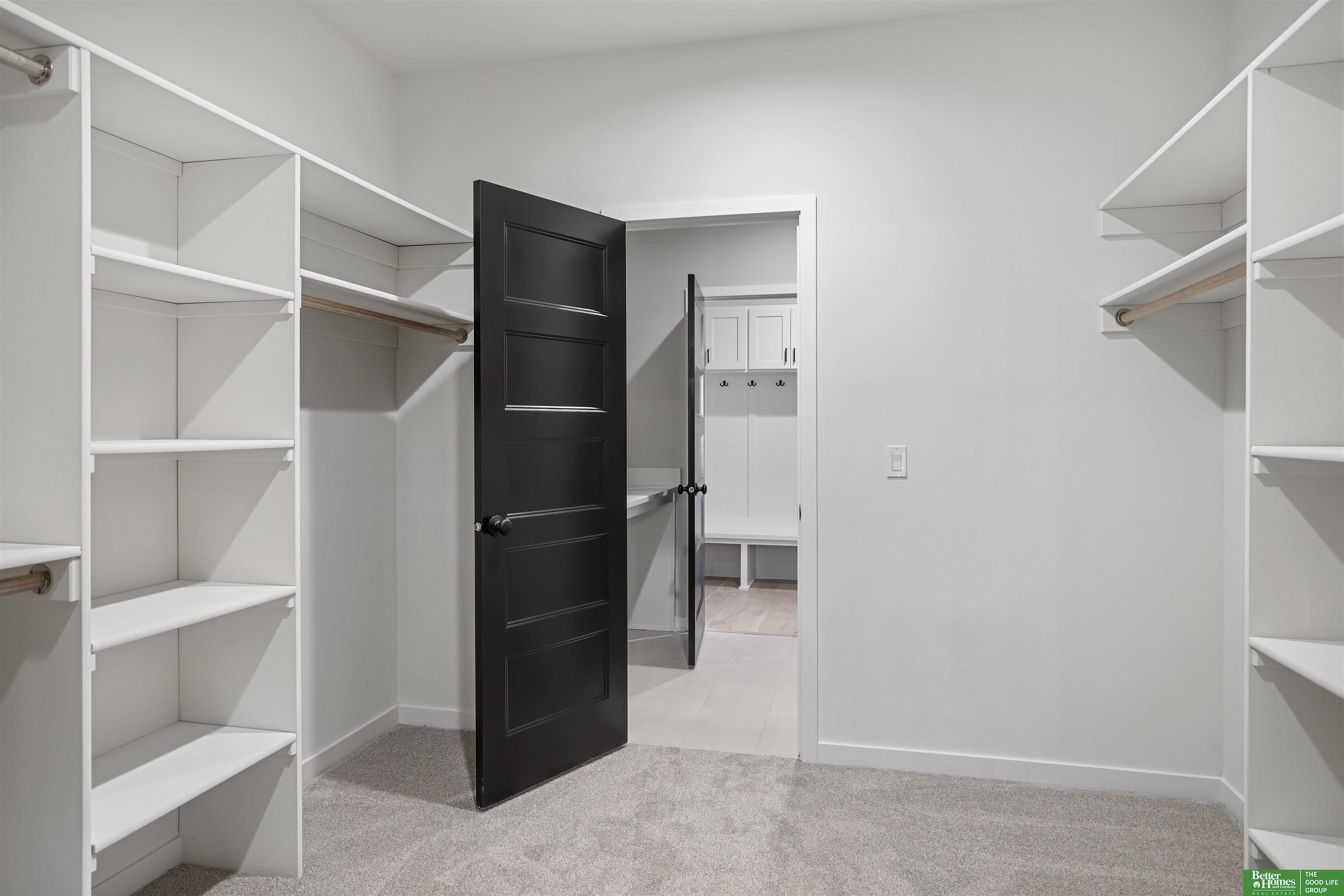 5915 N 197th Street, Elkhorn, NE, 68022