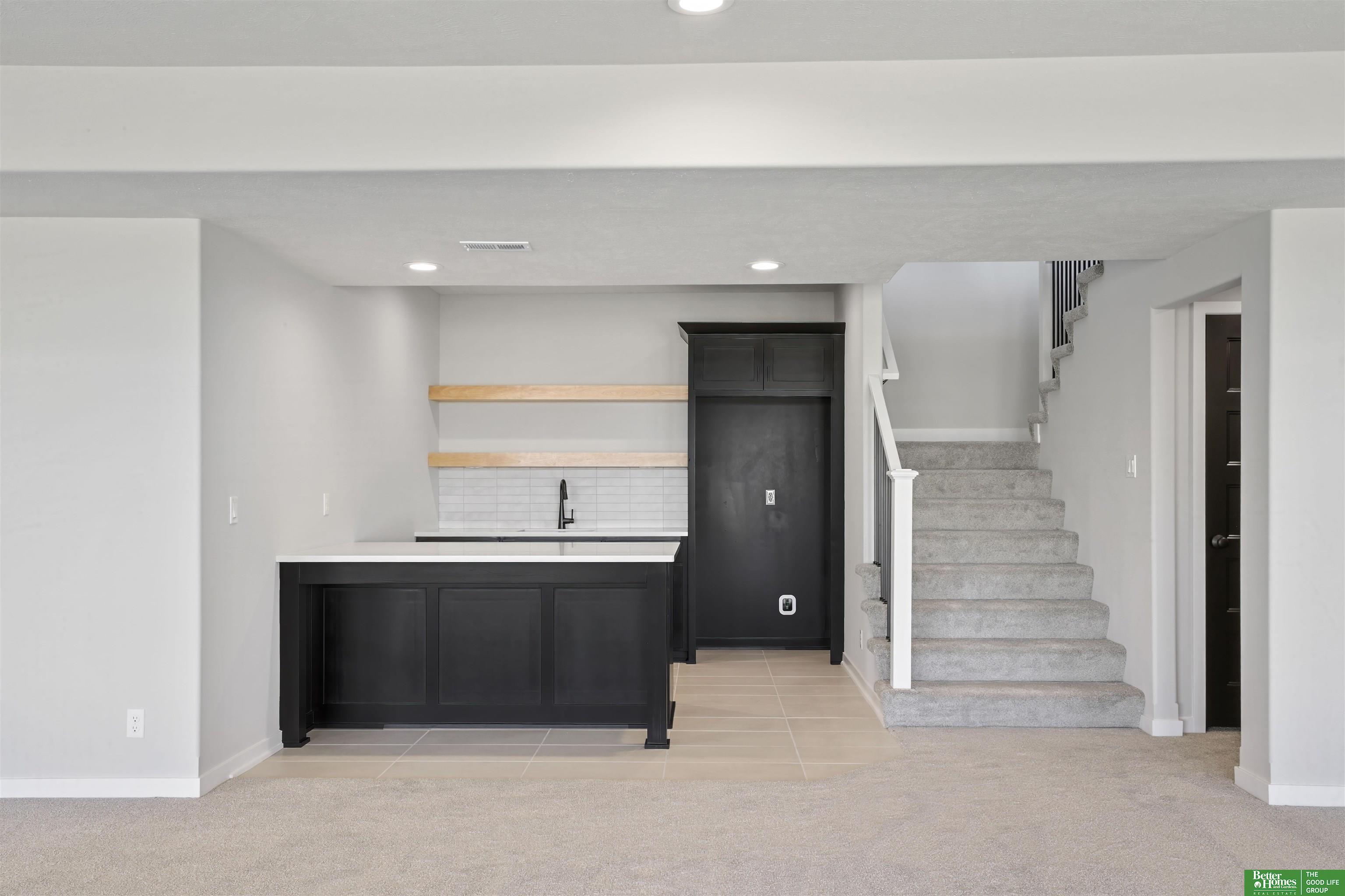 5915 N 197th Street, Elkhorn, NE, 68022