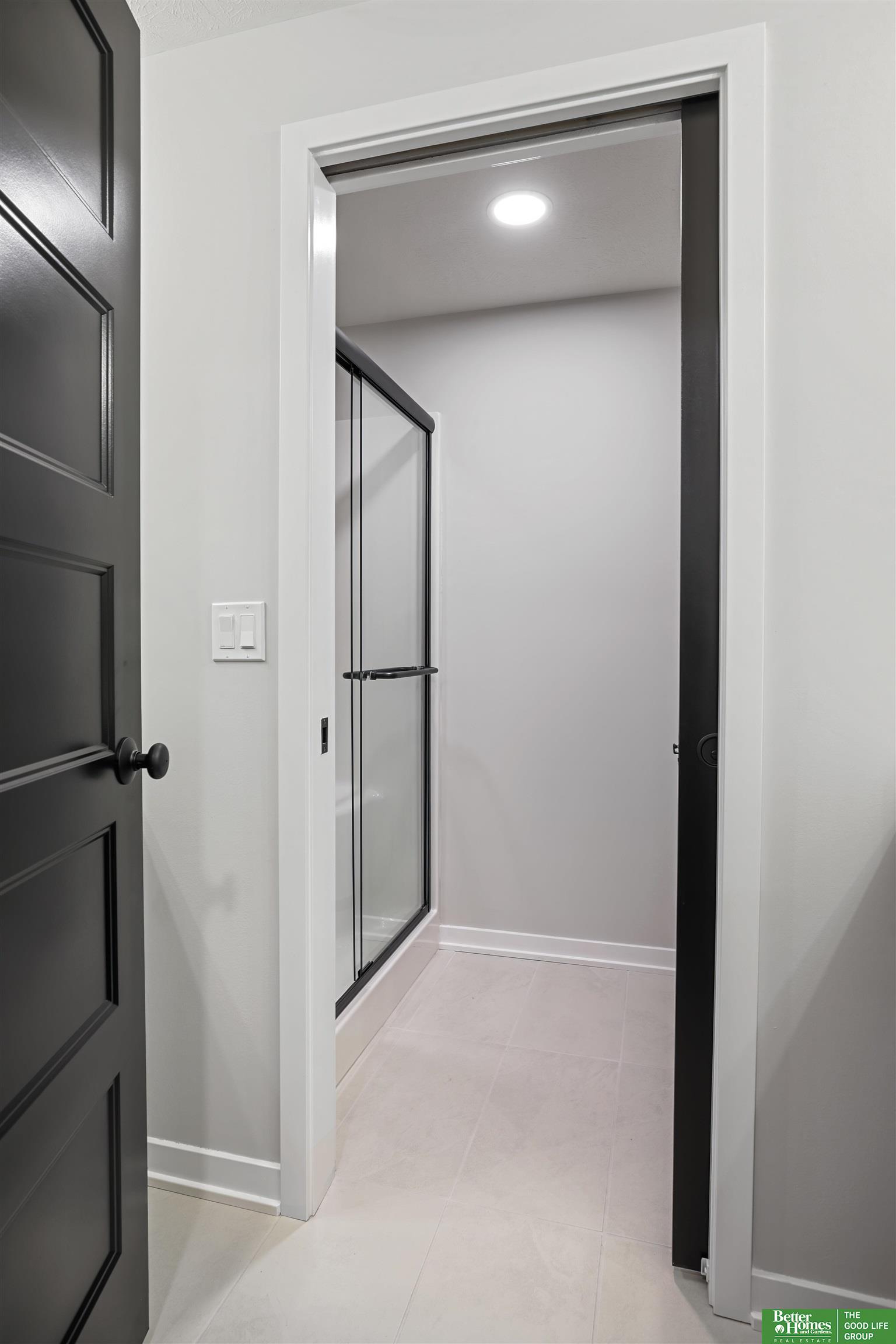 5915 N 197th Street, Elkhorn, NE, 68022