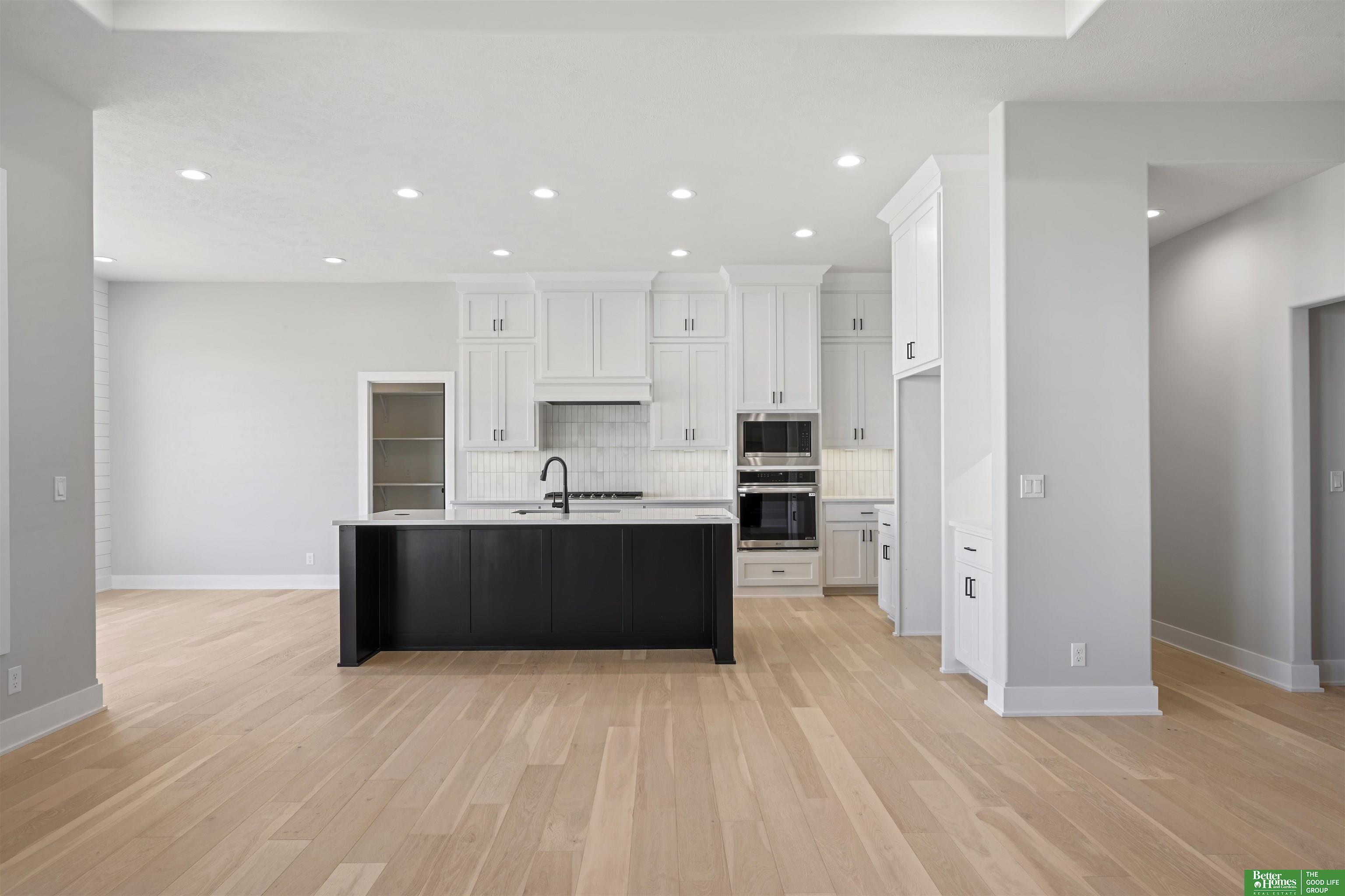 5915 N 197th Street, Elkhorn, NE, 68022