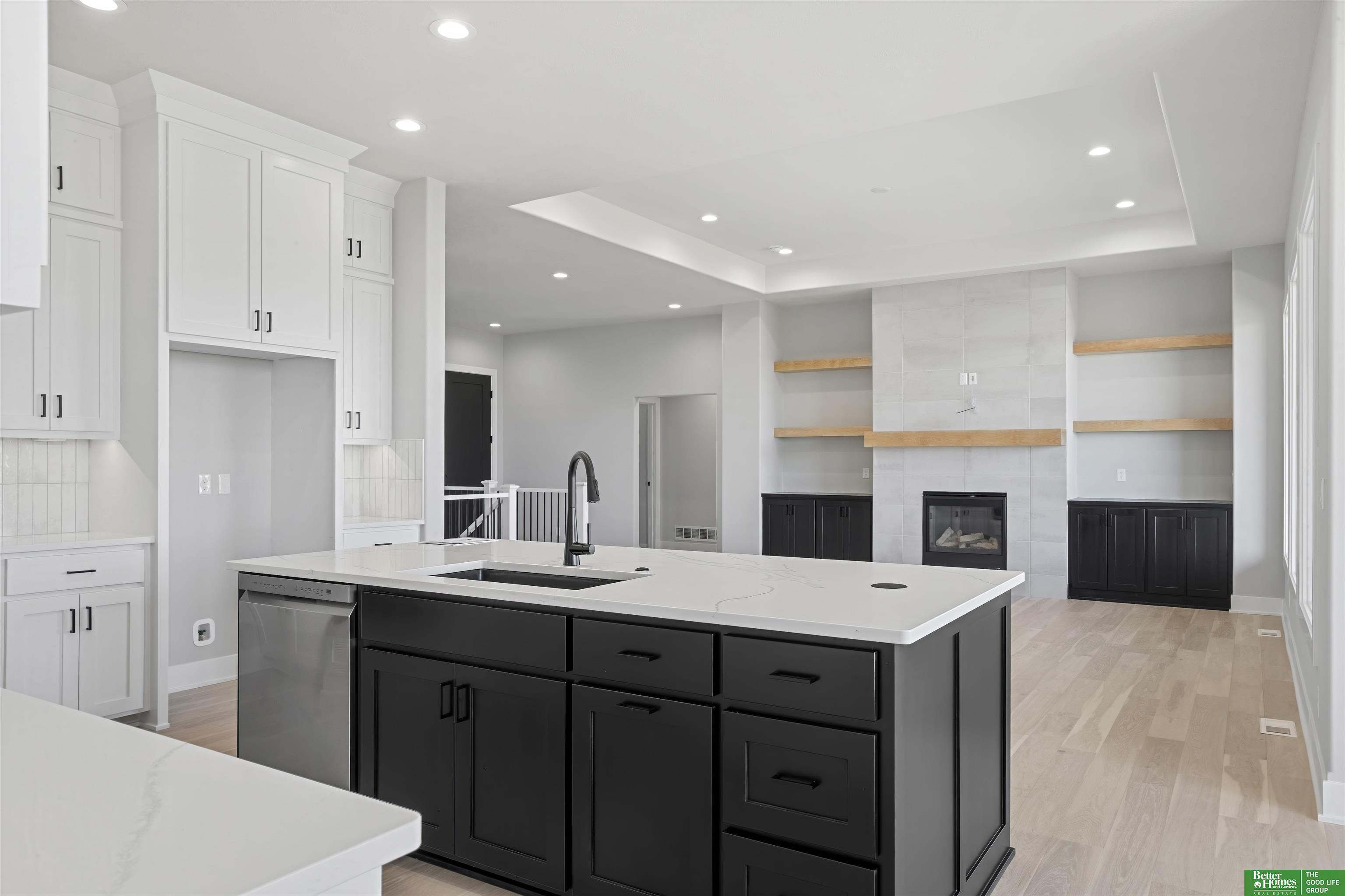 5915 N 197th Street, Elkhorn, NE, 68022