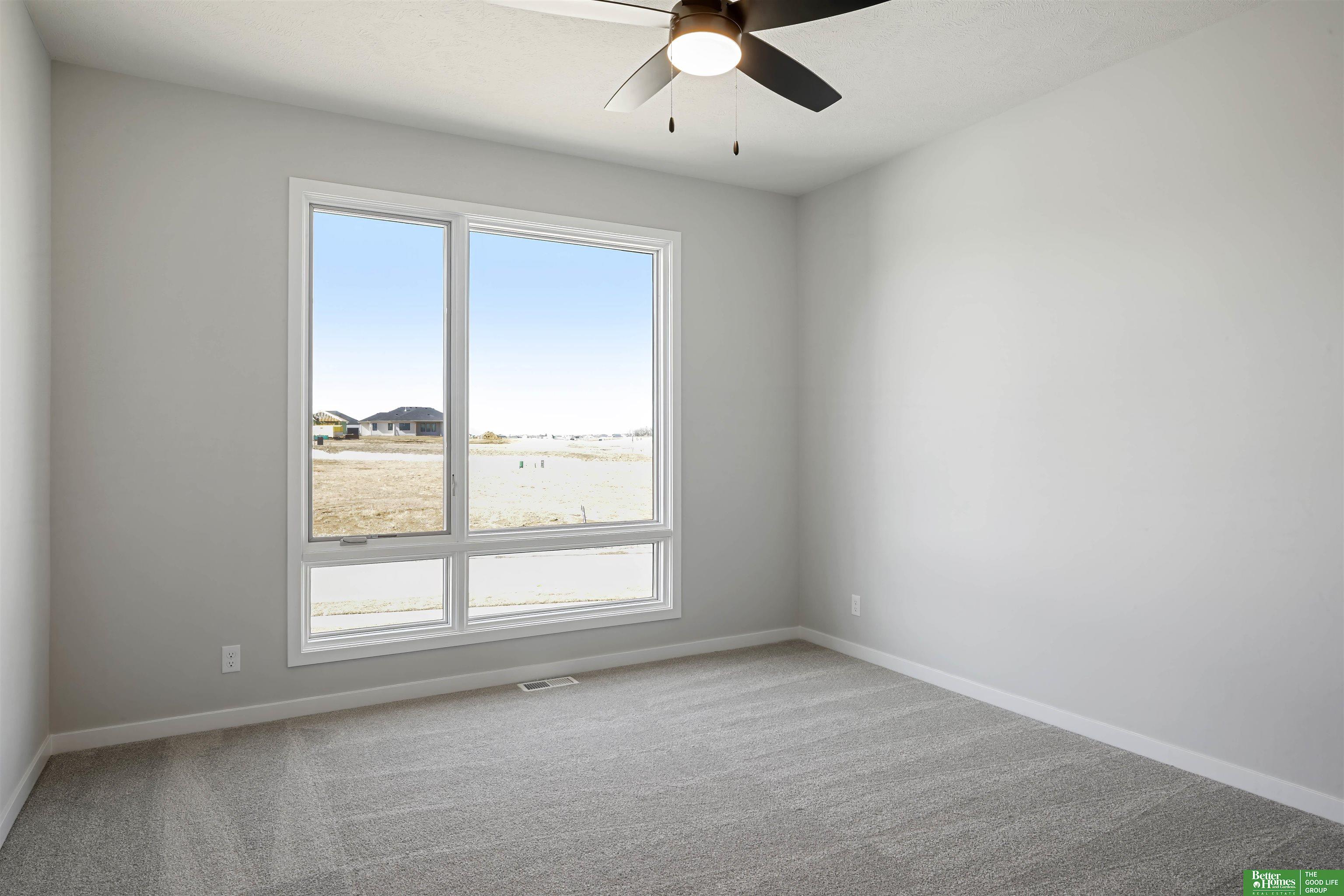 5915 N 197th Street, Elkhorn, NE, 68022