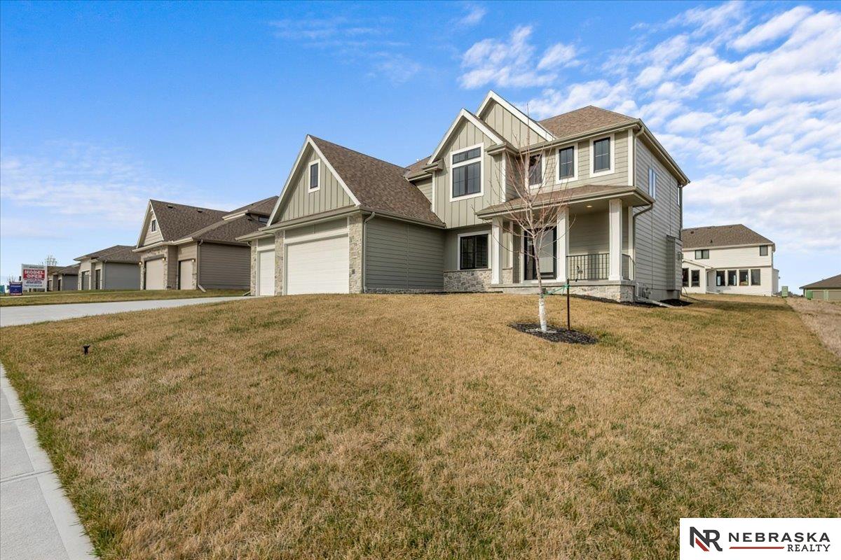 12616 S 78th Avenue, Papillion, NE, 68046