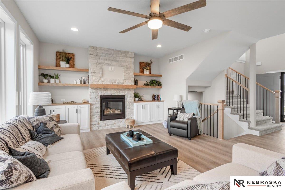 12616 S 78th Avenue, Papillion, NE, 68046