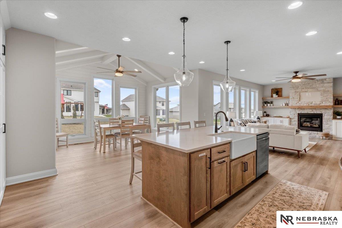 12616 S 78th Avenue, Papillion, NE, 68046