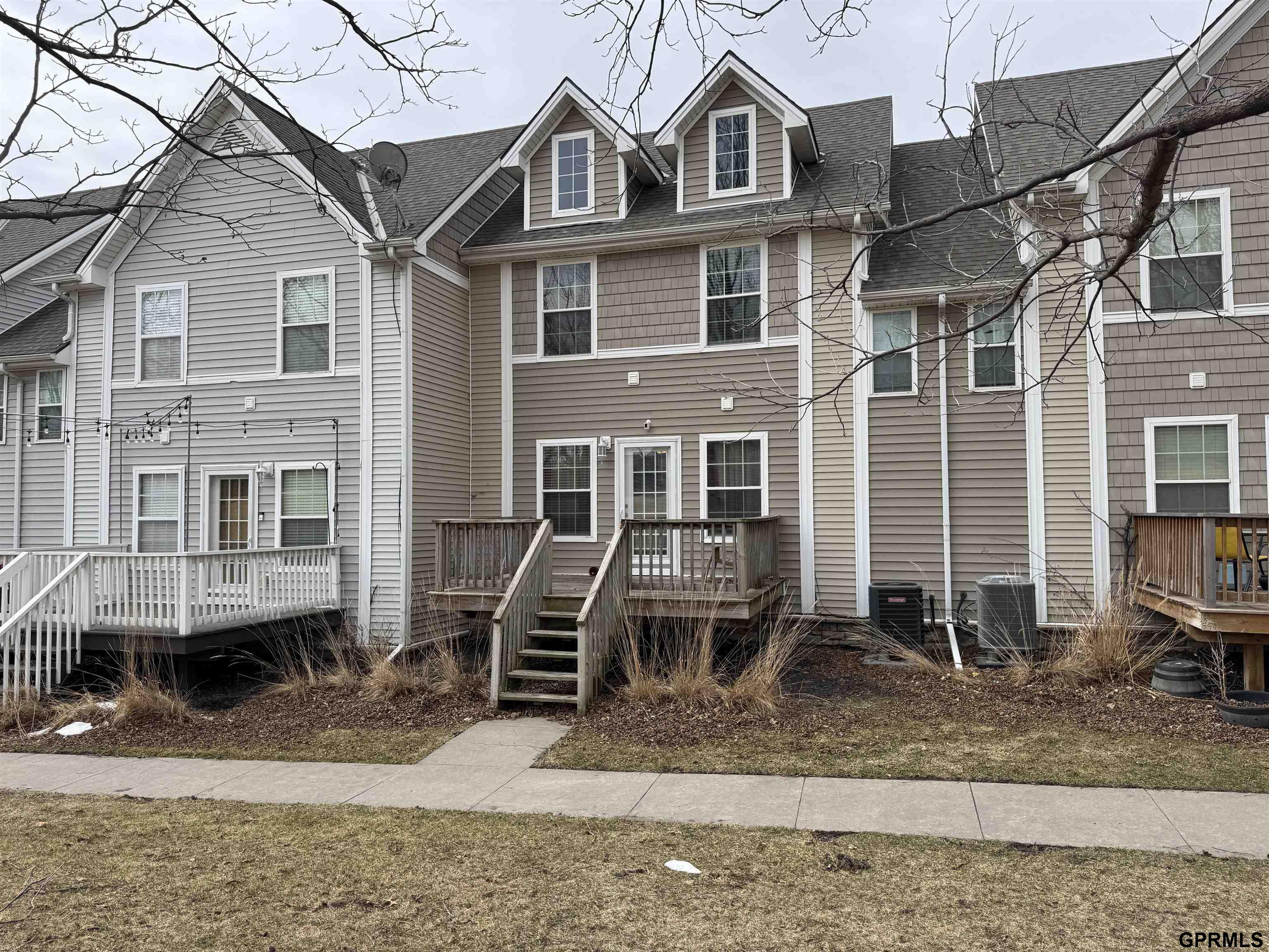 5911 N 166 Court, Omaha, NE, 68116