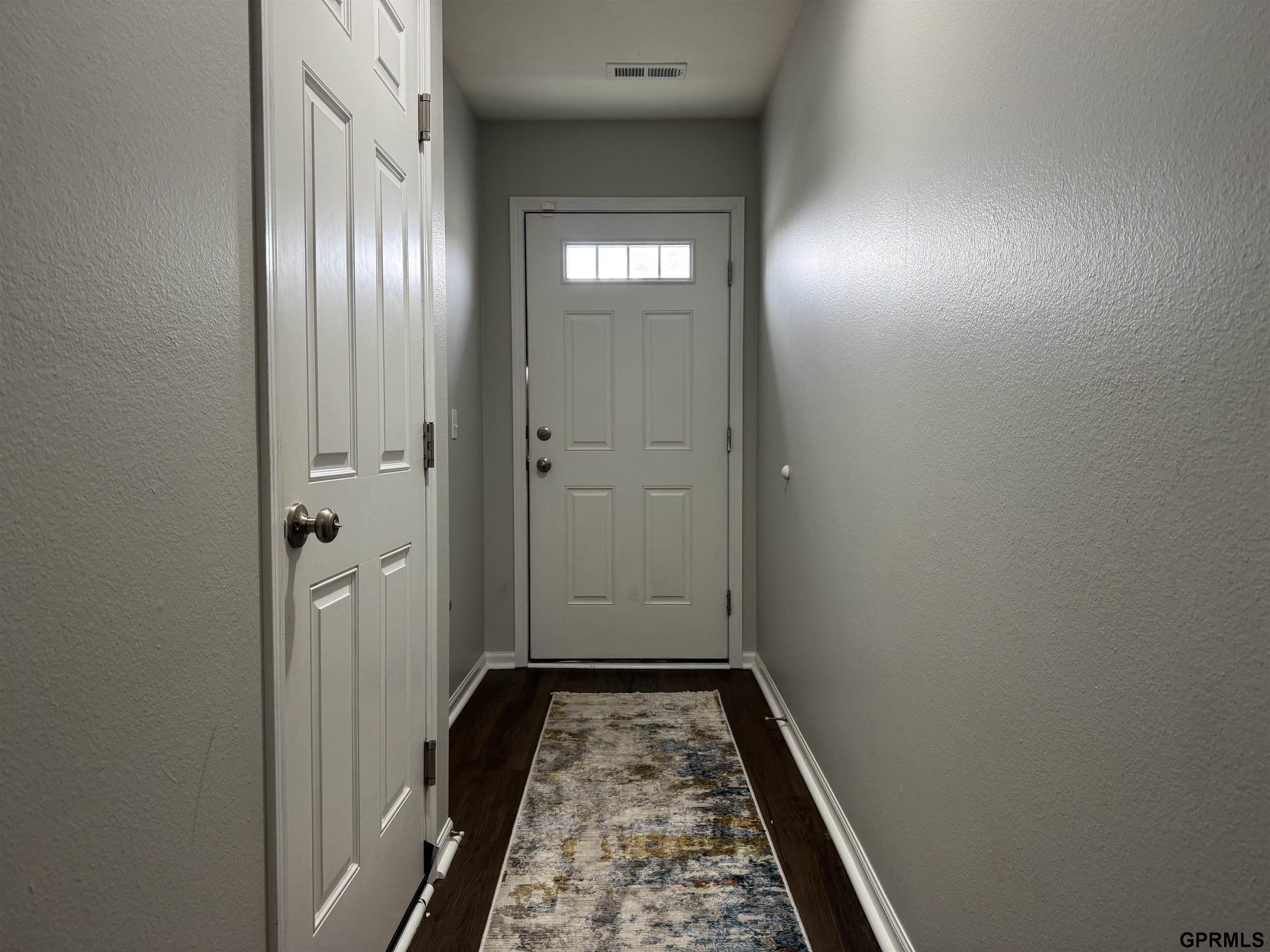 5911 N 166 Court, Omaha, NE, 68116