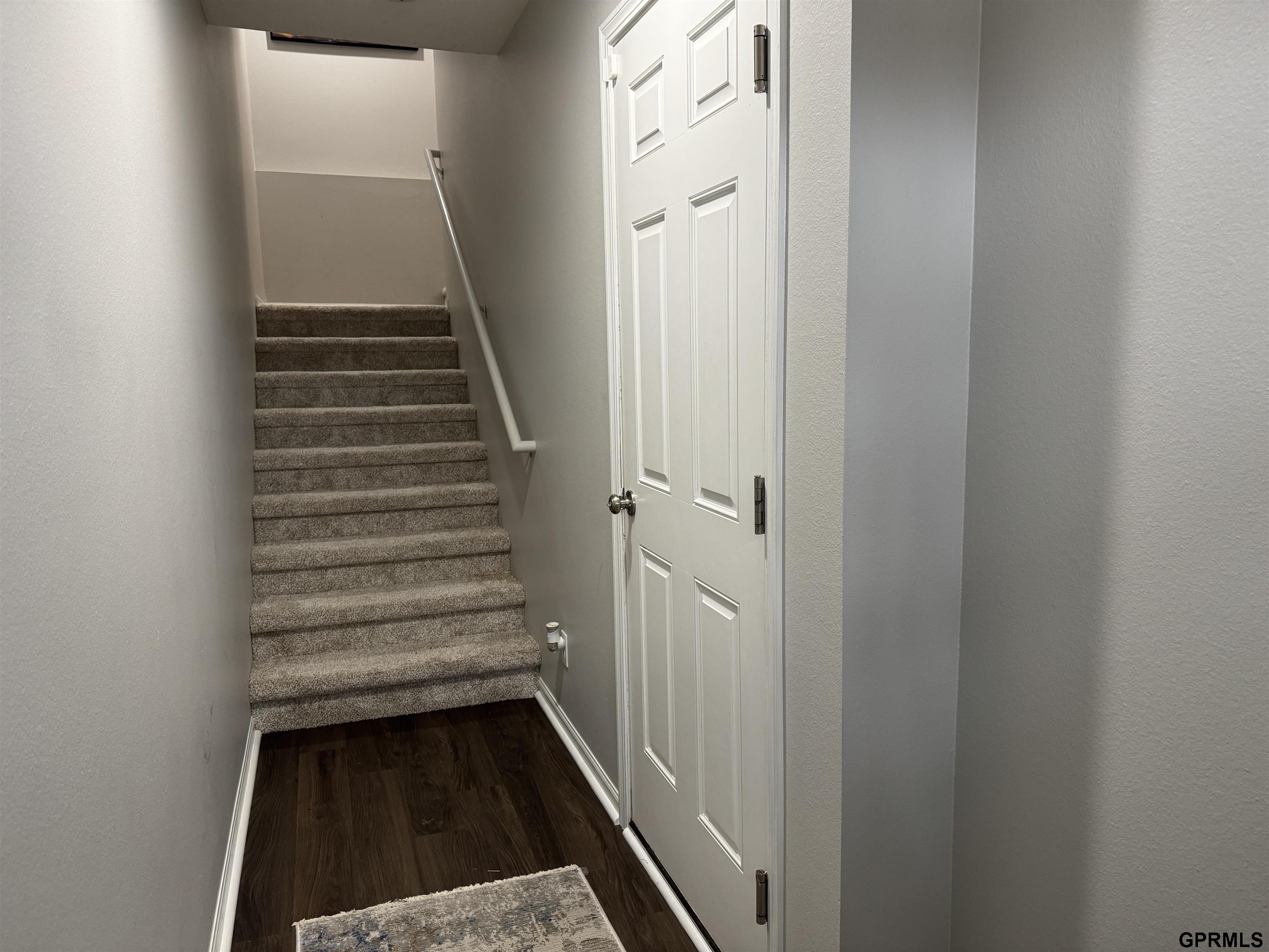 5911 N 166 Court, Omaha, NE, 68116