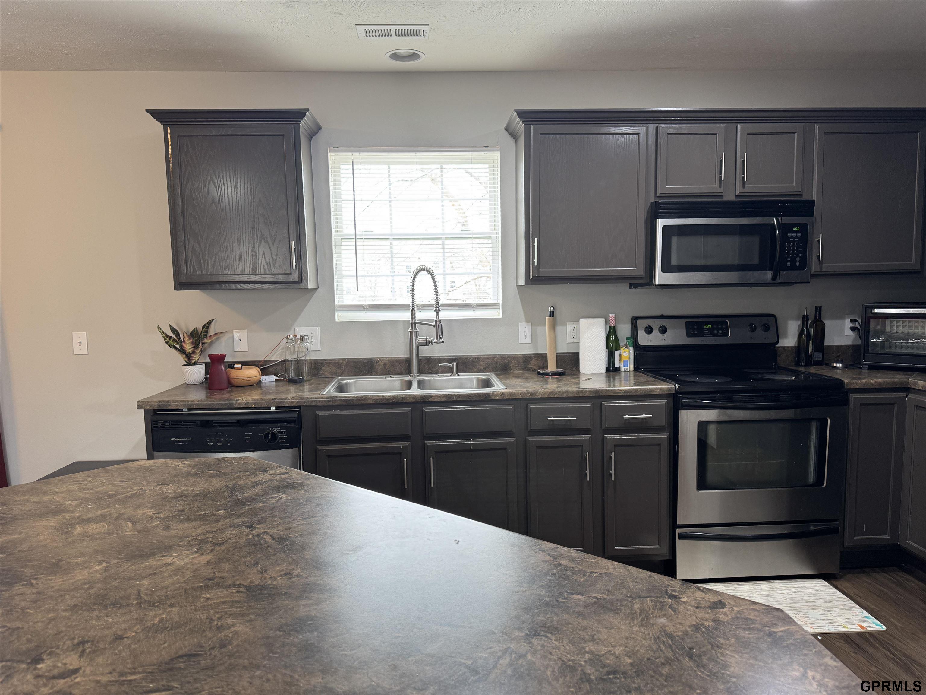 5911 N 166 Court, Omaha, NE, 68116