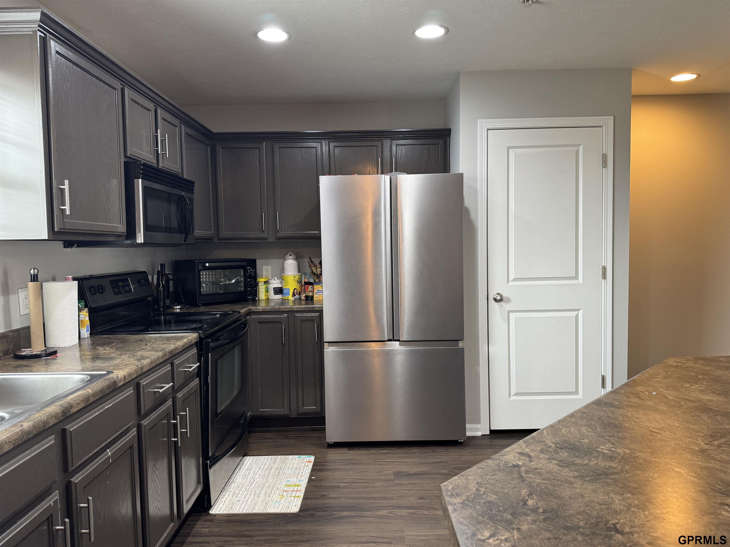 5911 N 166 Court, Omaha, NE, 68116