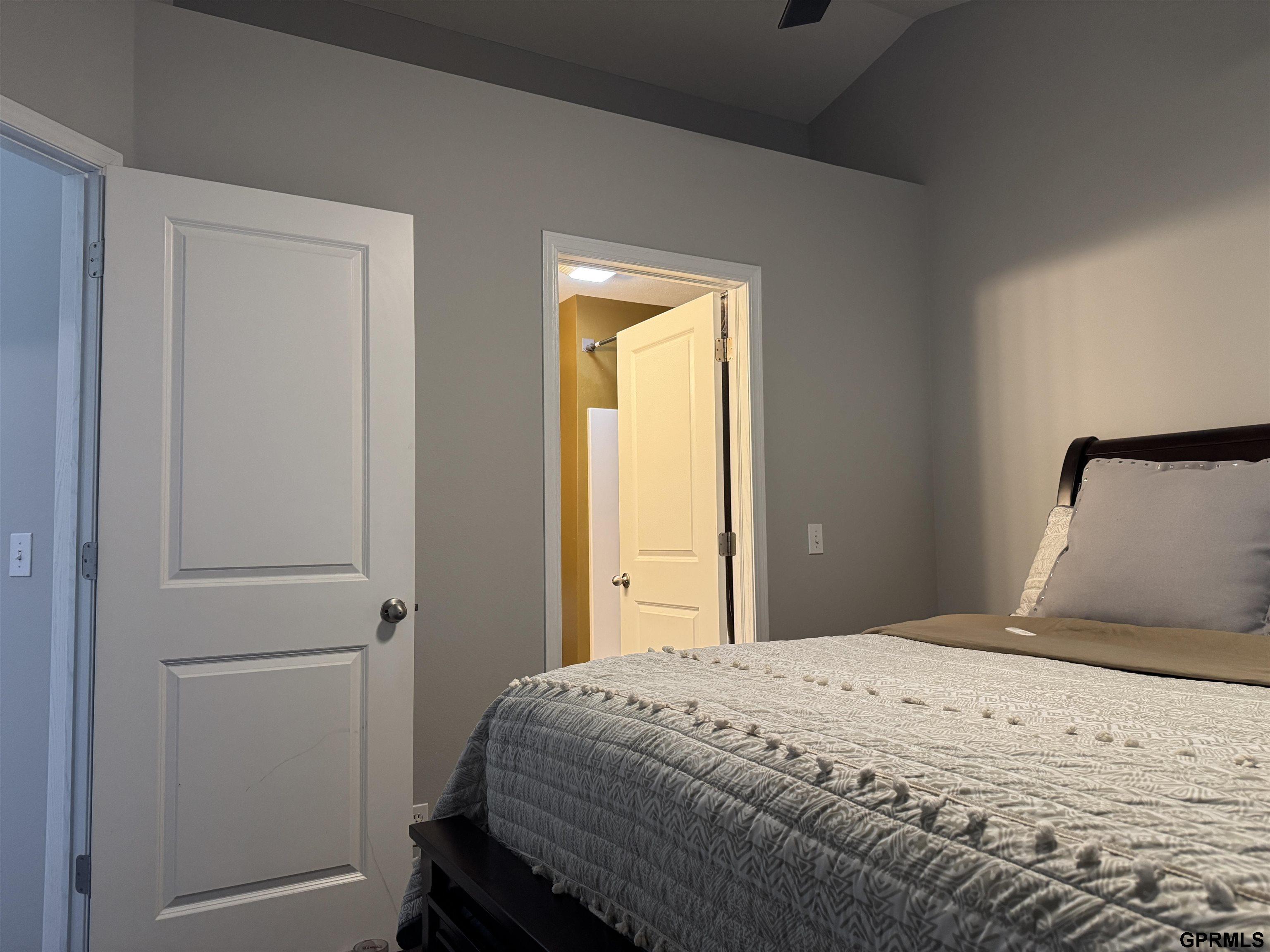 5911 N 166 Court, Omaha, NE, 68116