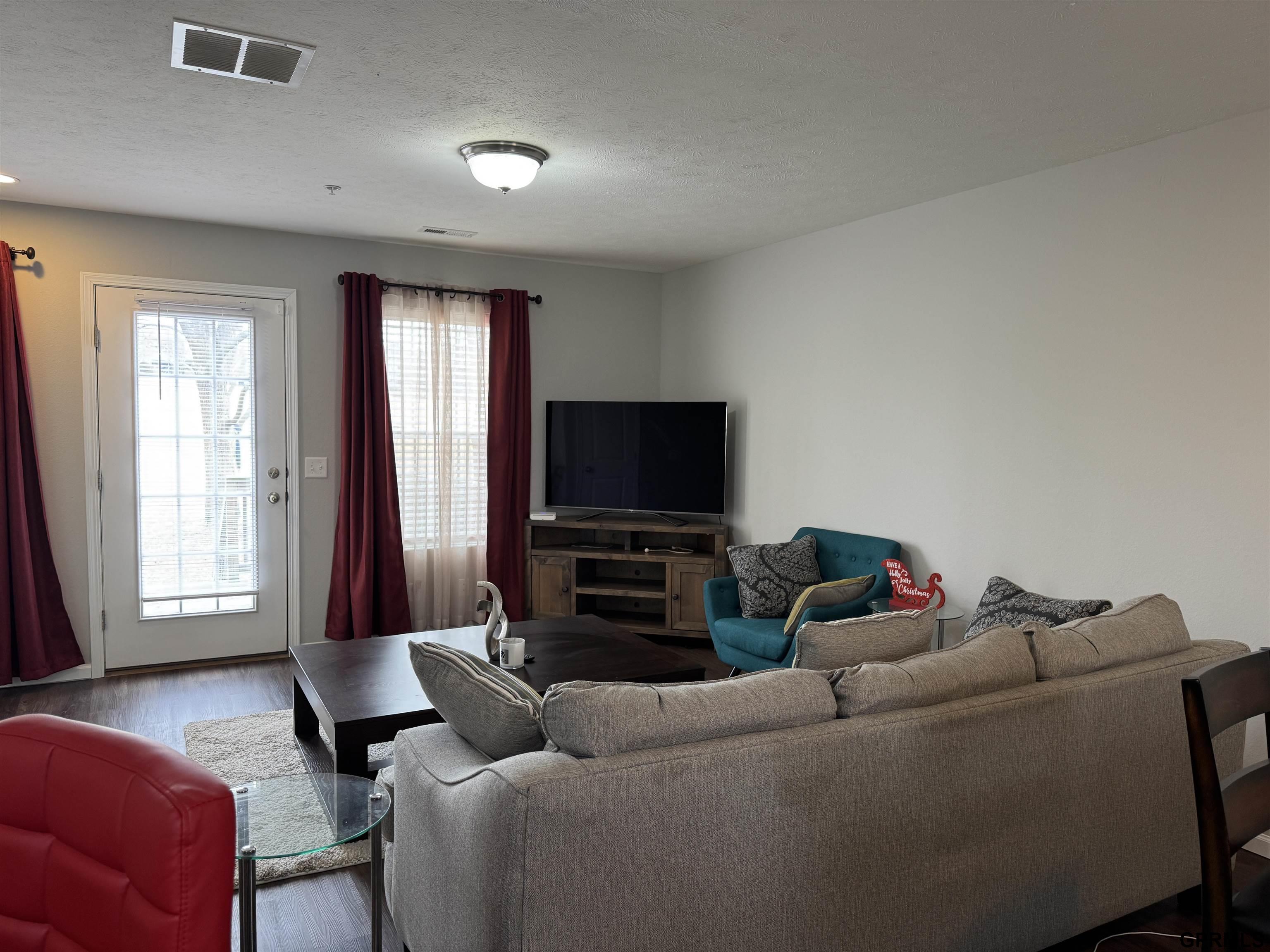 5911 N 166 Court, Omaha, NE, 68116