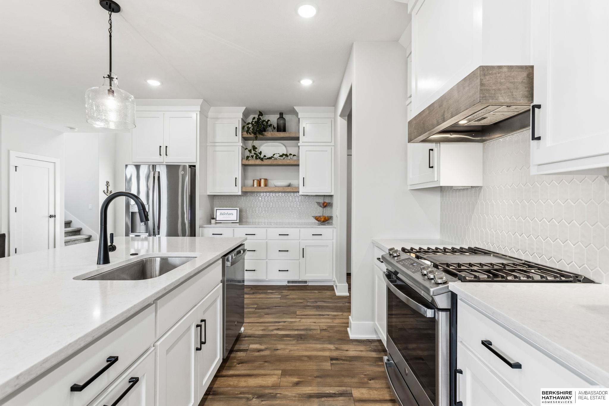 11511 Cooper Street, Papillion, NE, 68046