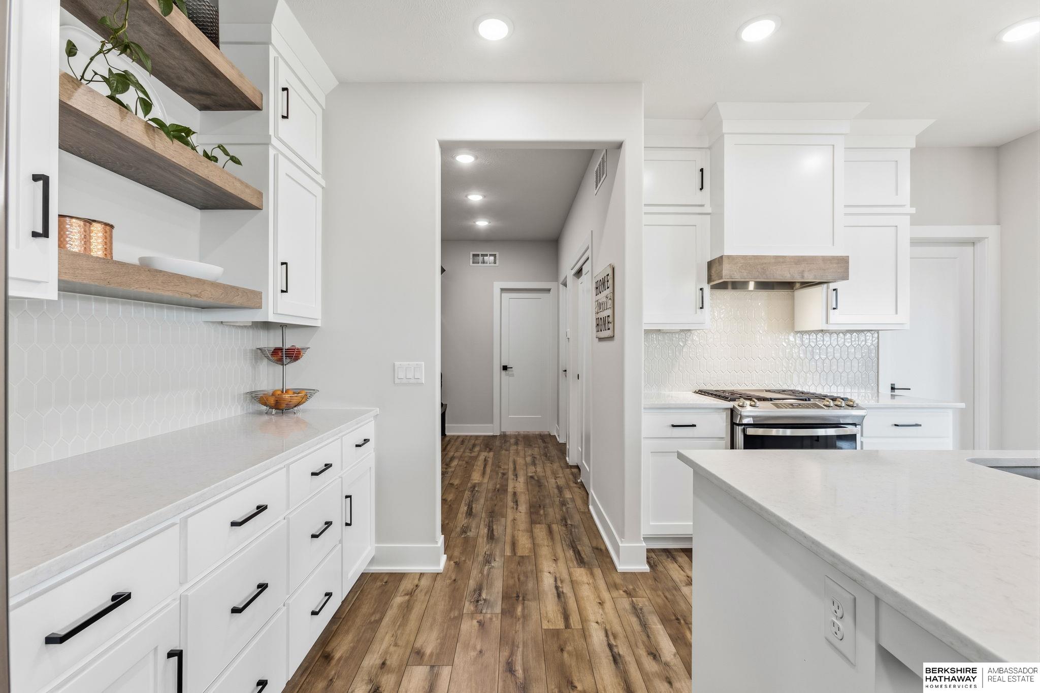 11511 Cooper Street, Papillion, NE, 68046