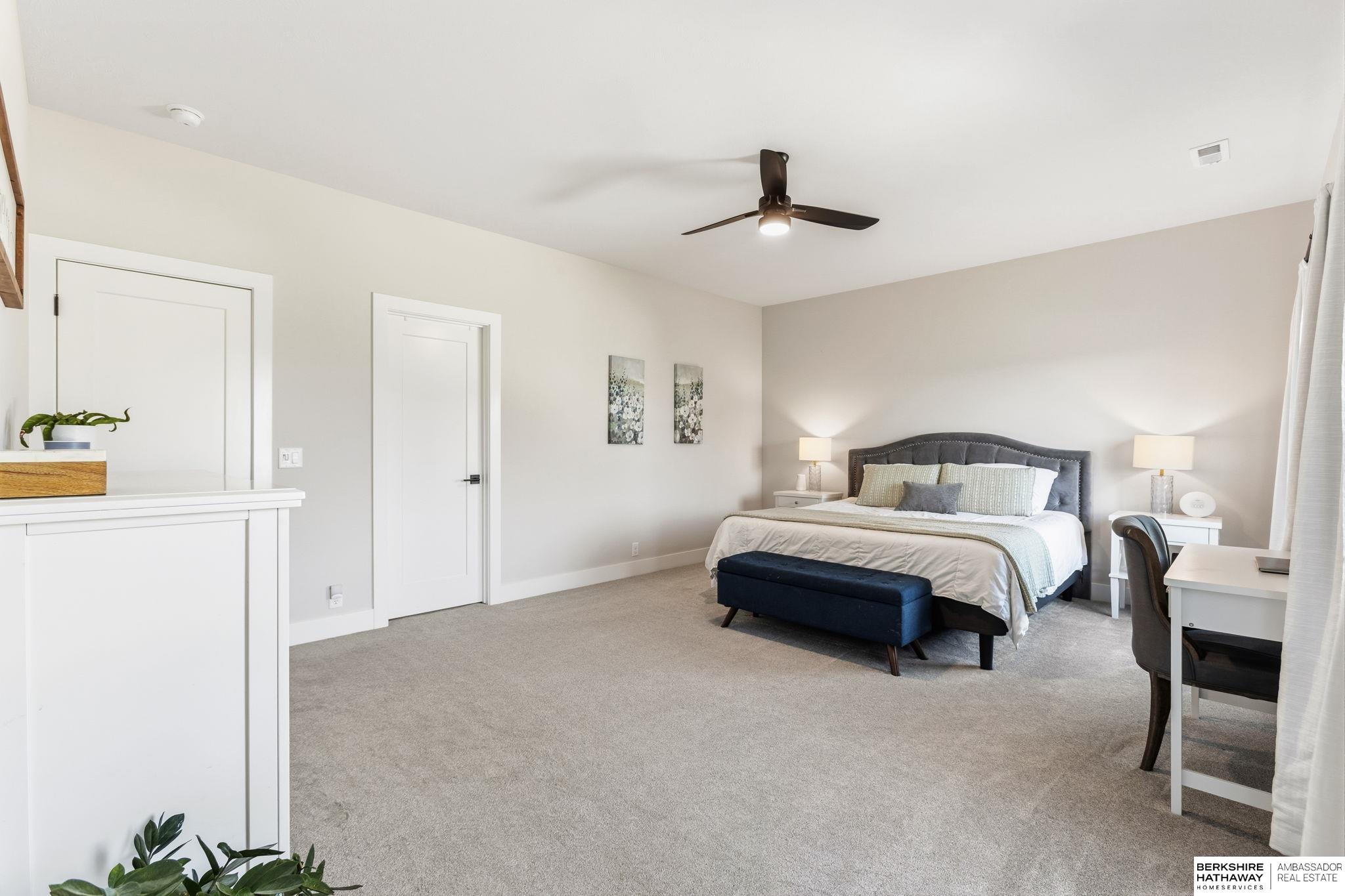 11511 Cooper Street, Papillion, NE, 68046