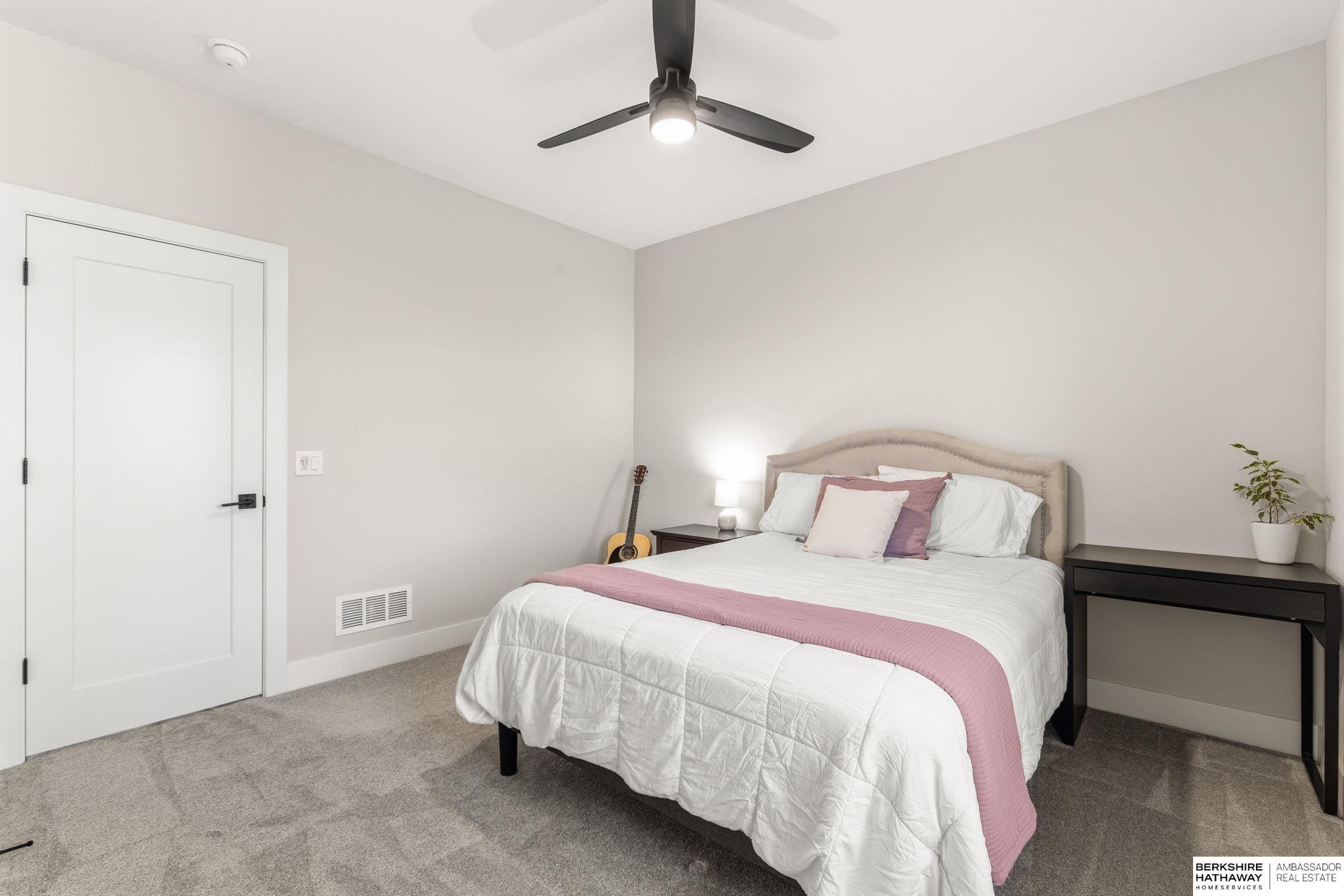 11511 Cooper Street, Papillion, NE, 68046