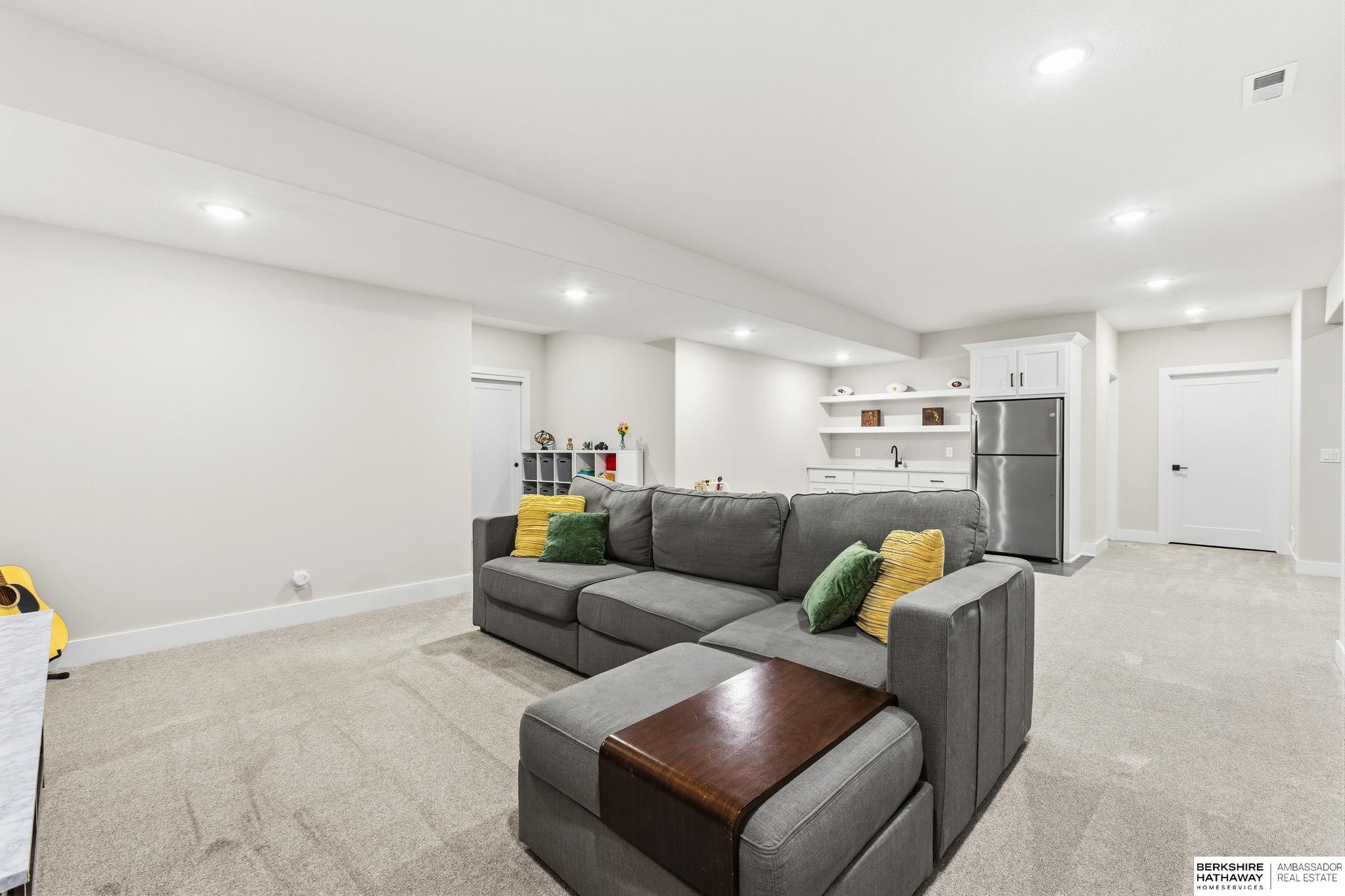 11511 Cooper Street, Papillion, NE, 68046