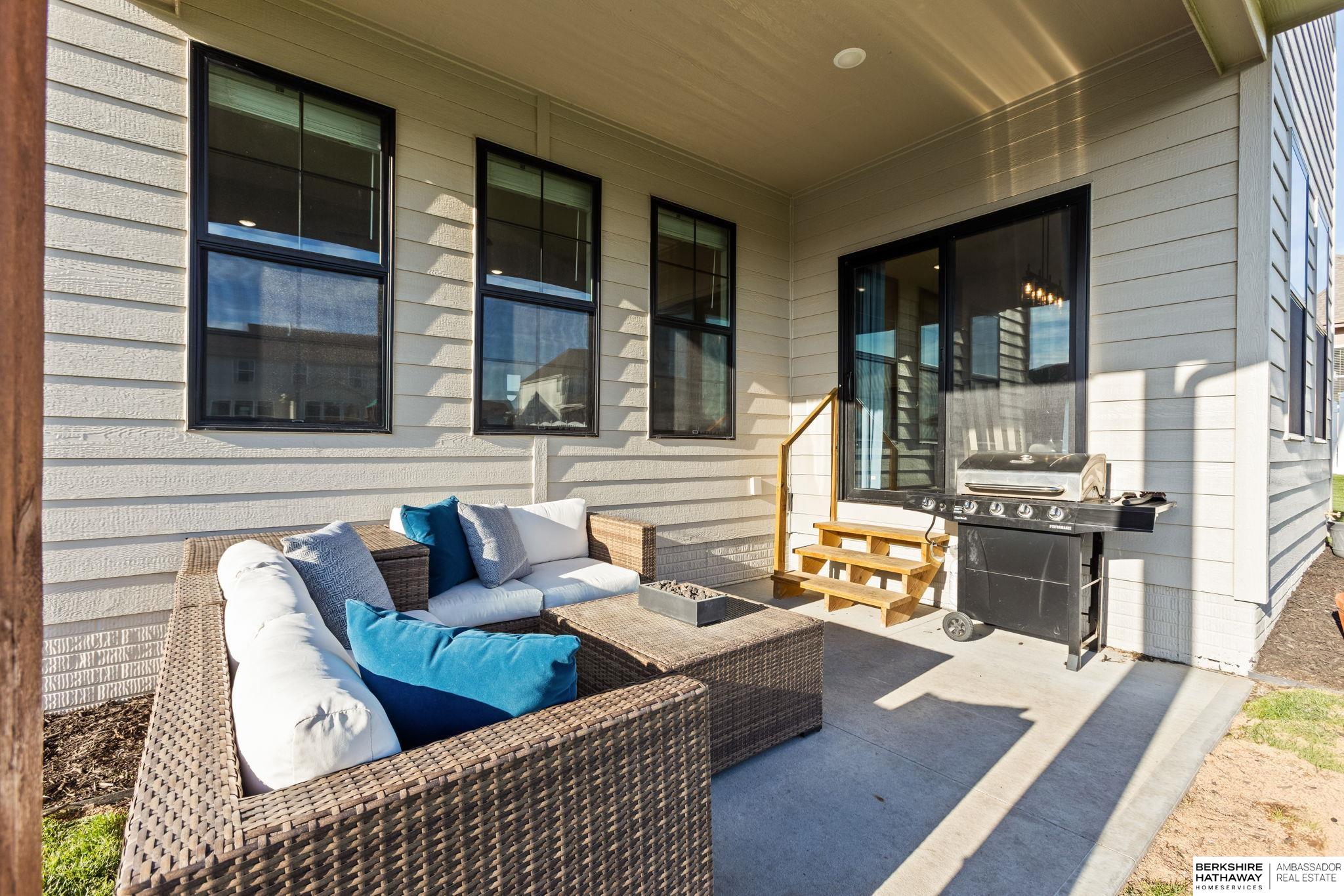 11511 Cooper Street, Papillion, NE, 68046