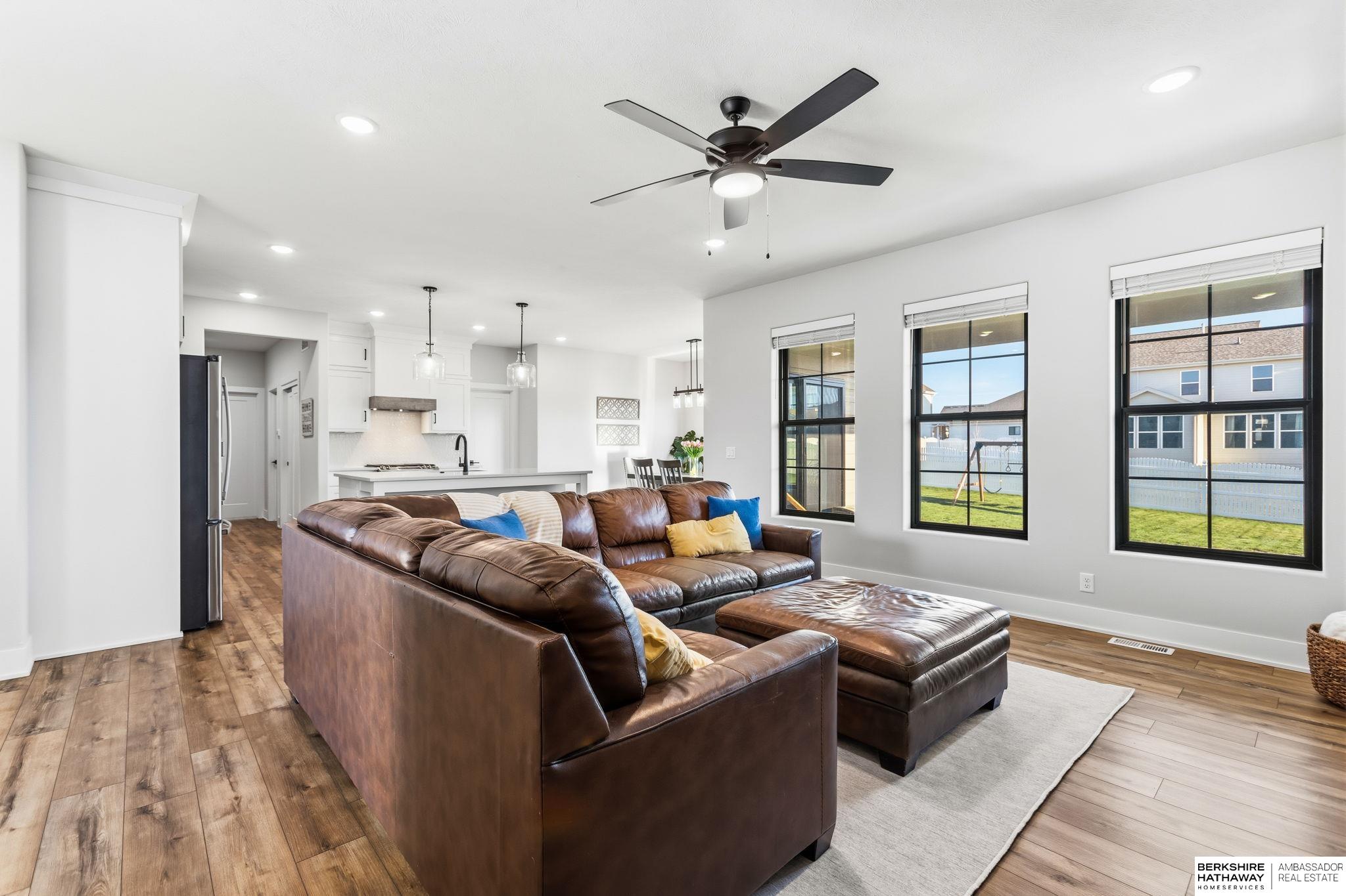 11511 Cooper Street, Papillion, NE, 68046