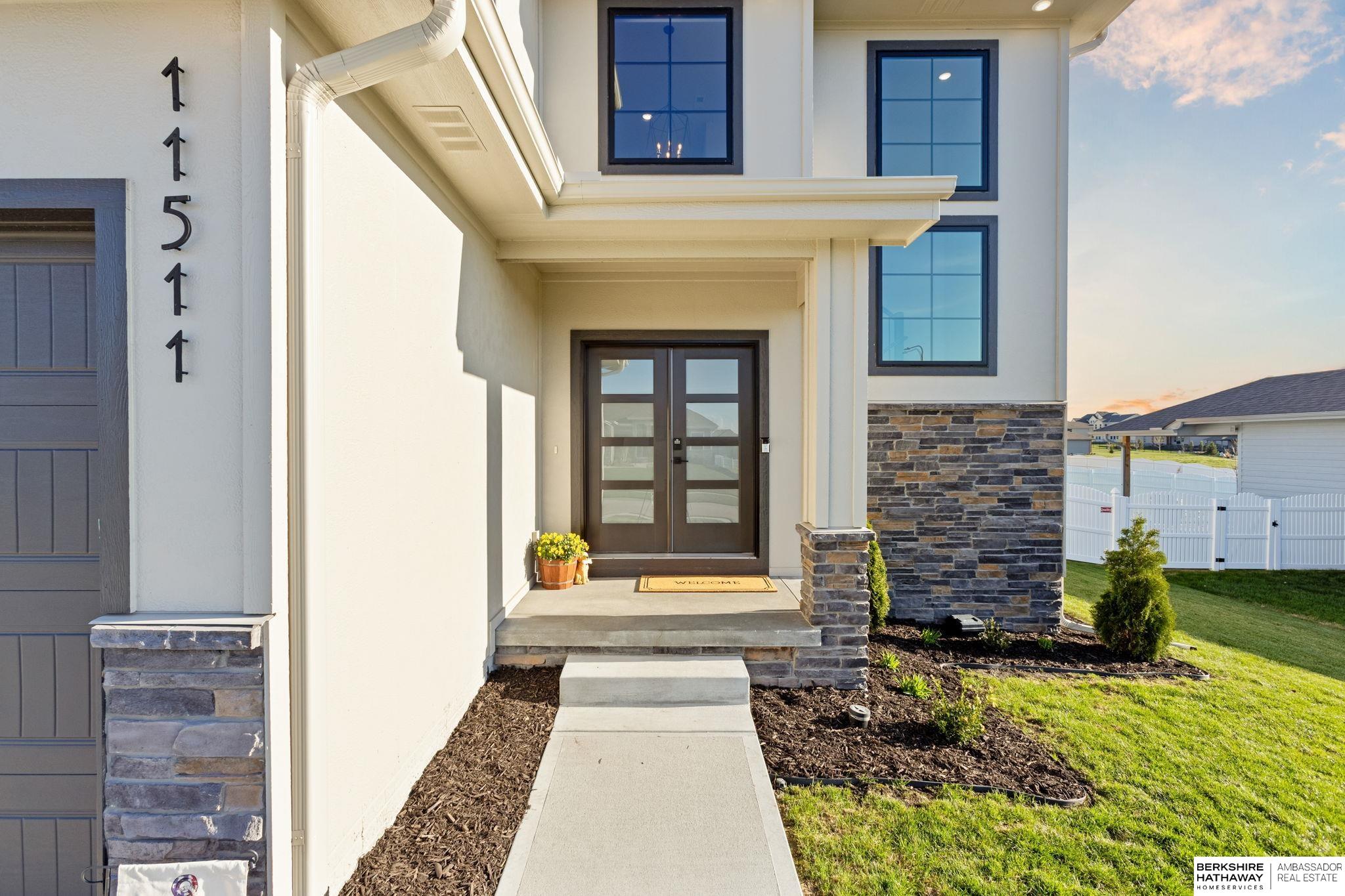 11511 Cooper Street, Papillion, NE, 68046