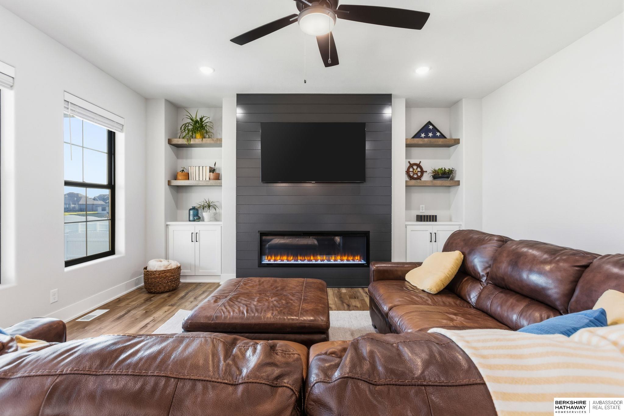 11511 Cooper Street, Papillion, NE, 68046