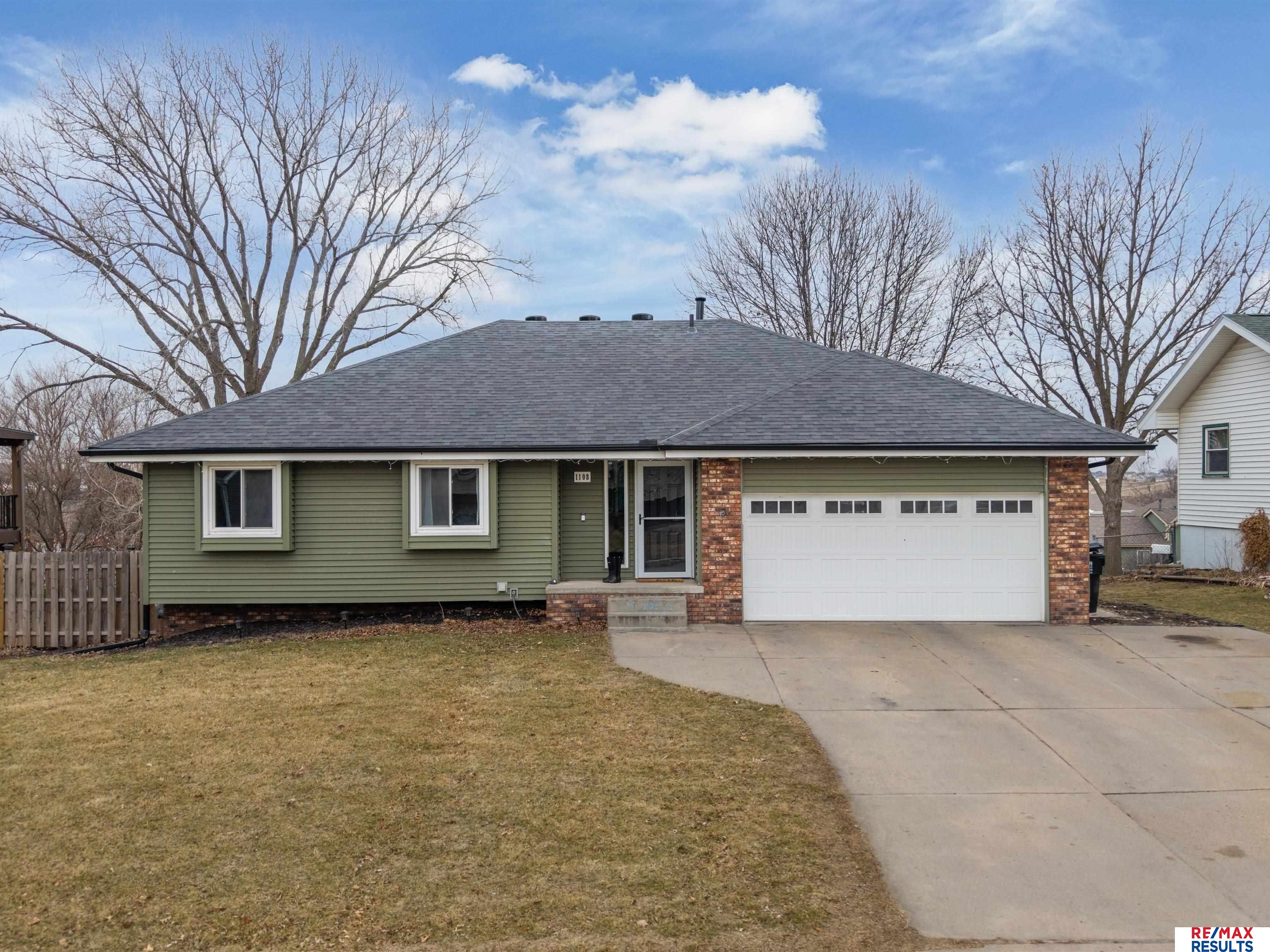 1108 Conestoga Road, Papillion, NE, 68046