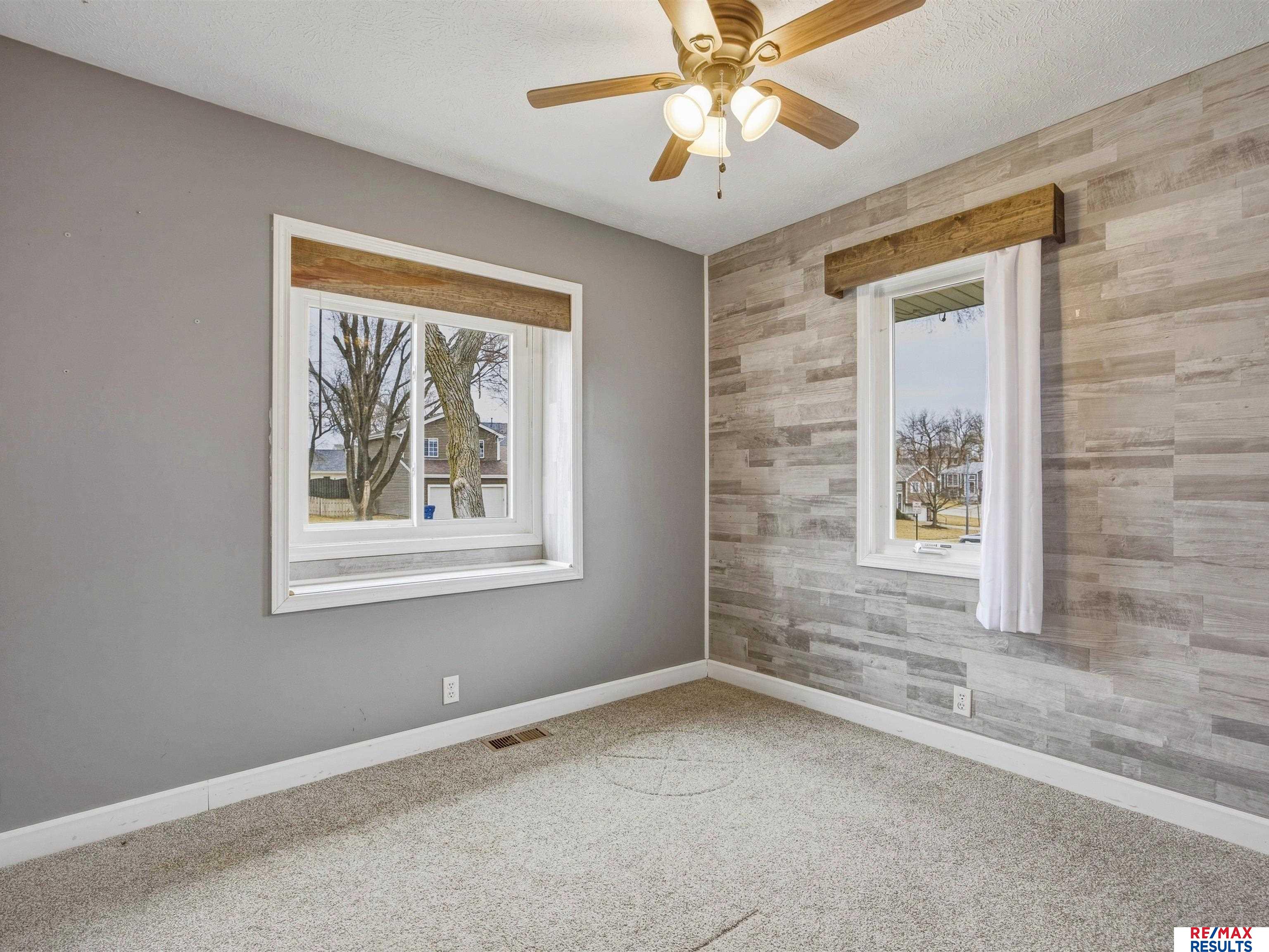 1108 Conestoga Road, Papillion, NE, 68046