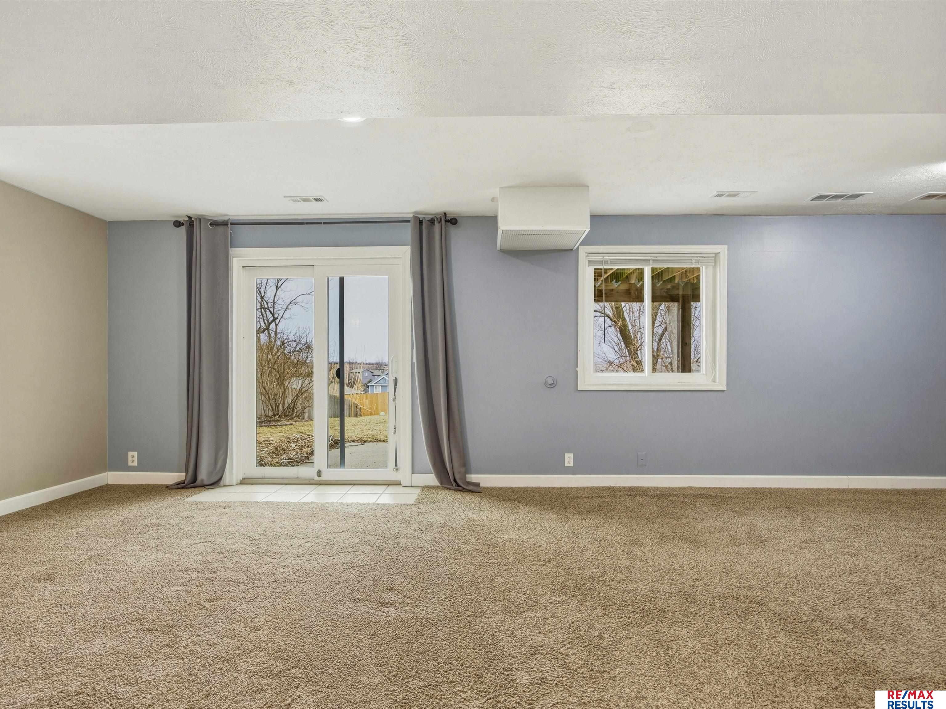 1108 Conestoga Road, Papillion, NE, 68046