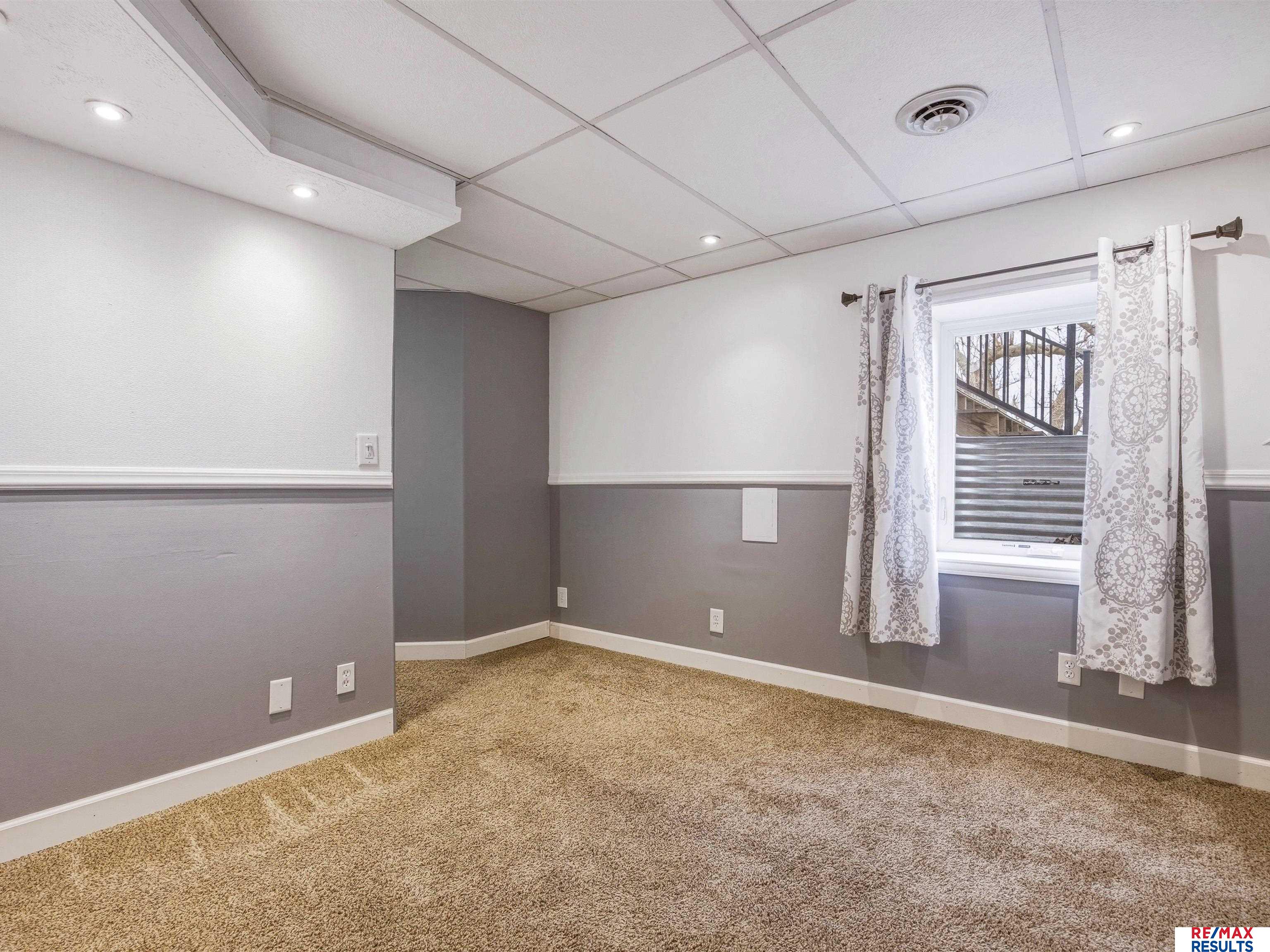 1108 Conestoga Road, Papillion, NE, 68046