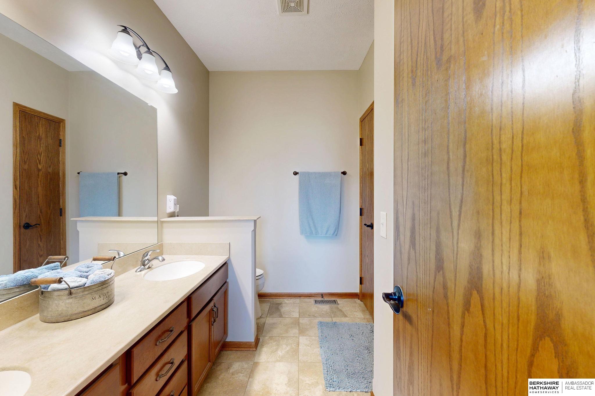 7906 193 Street, Gretna, NE, 68028