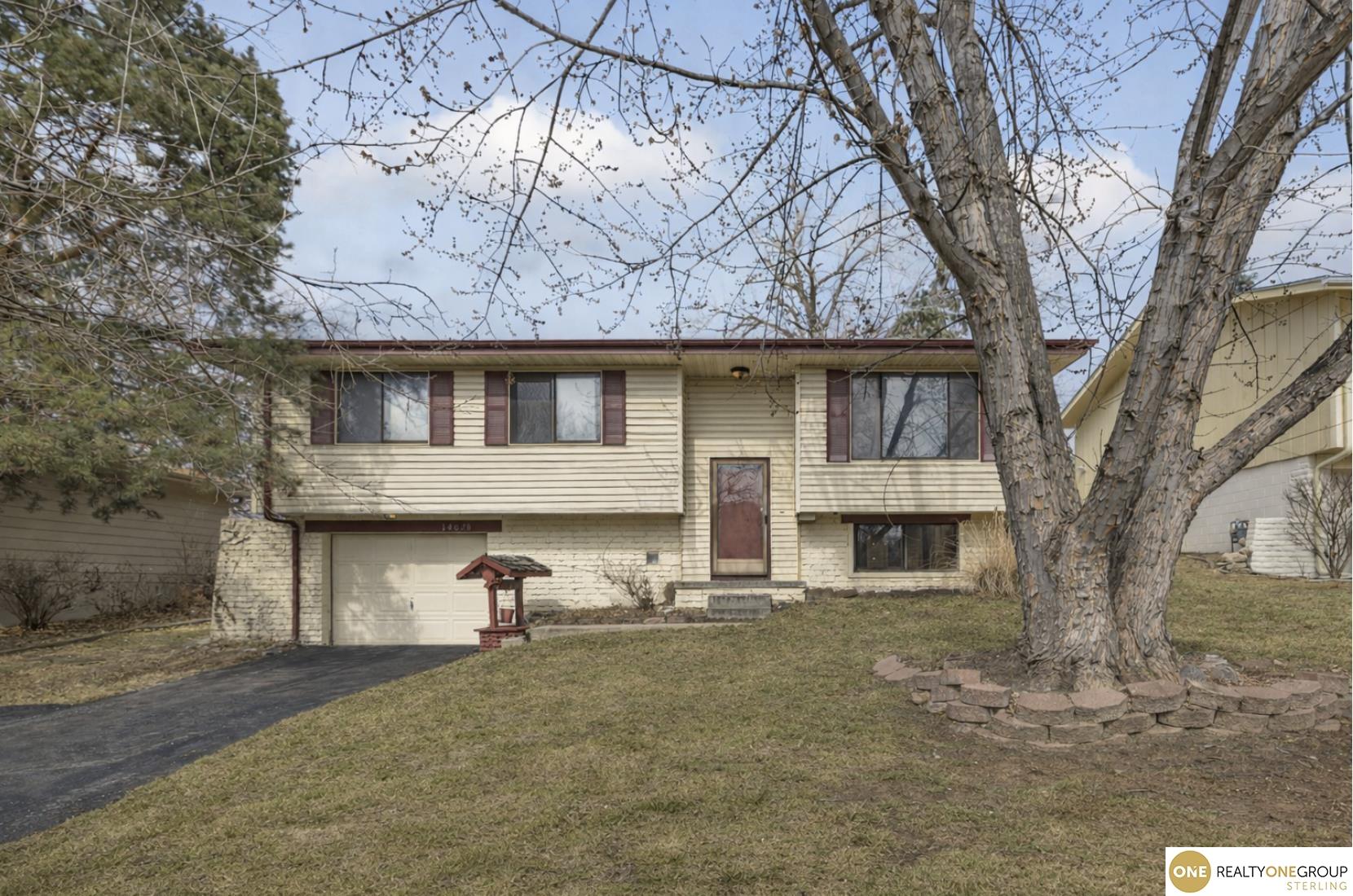 14028 Madison Circle, Omaha, Nebraska image 1