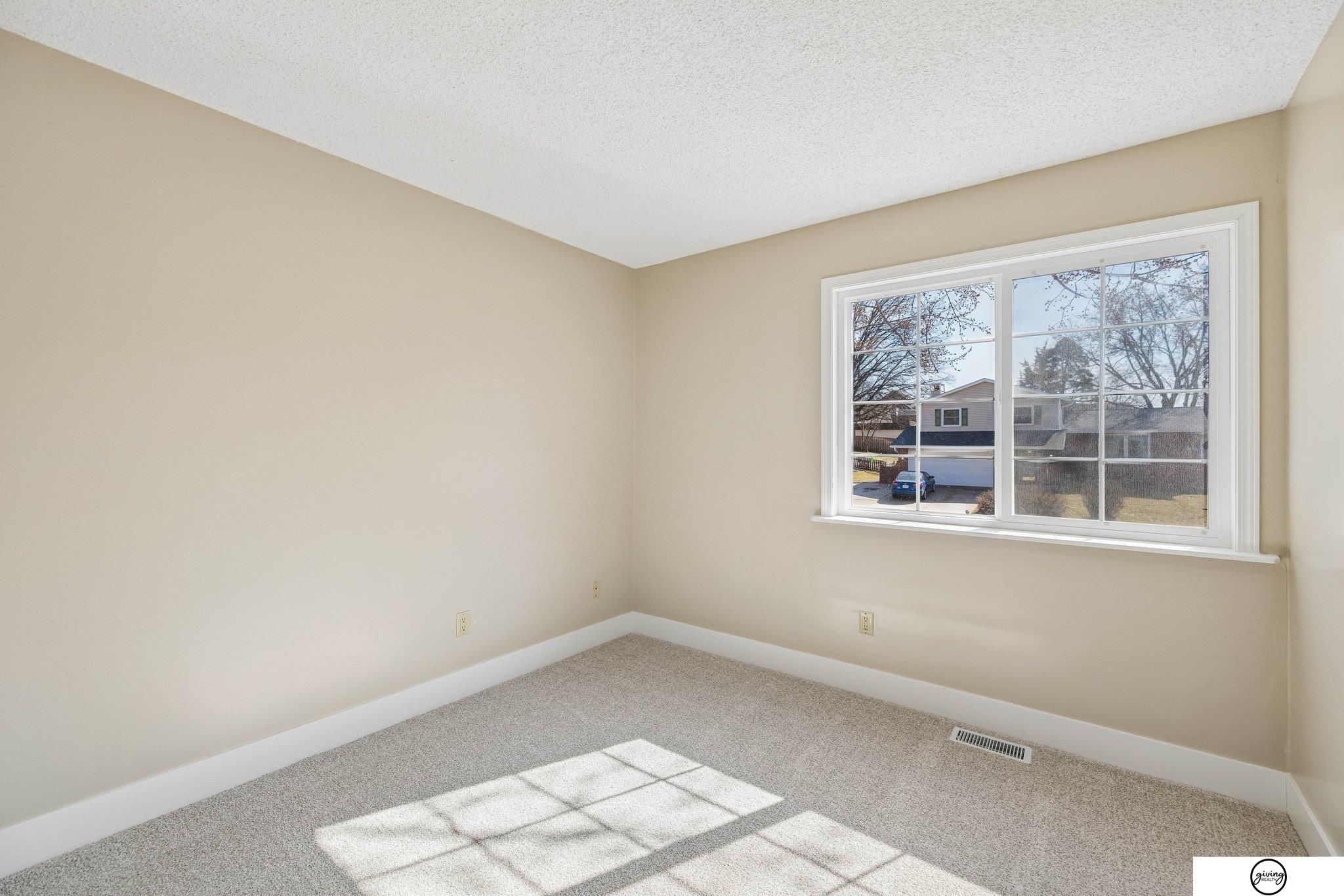 2610 Surrey Court, Lincoln, NE, 68512