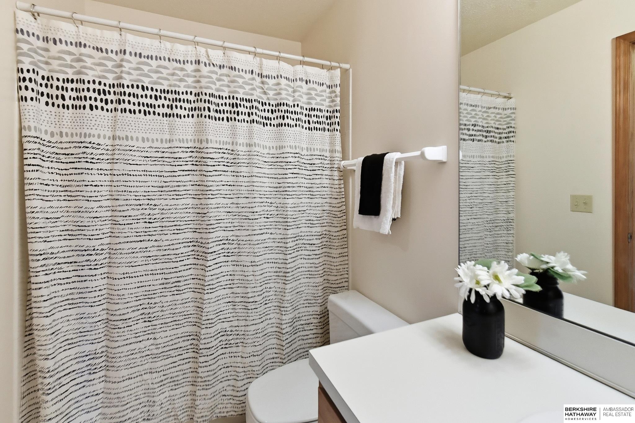 3508 N 104th Avenue, Omaha, NE, 68134