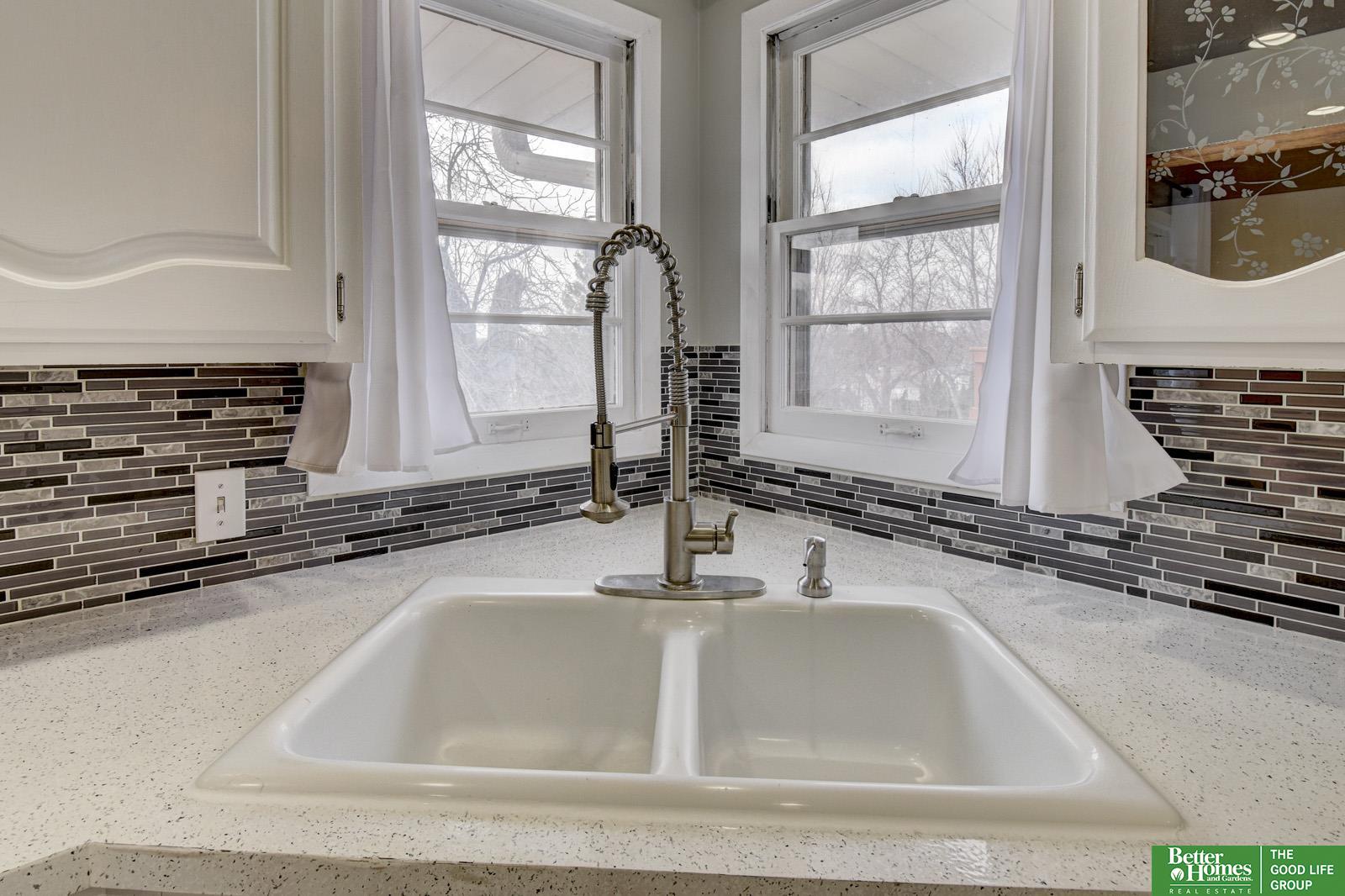 2206 S 46th Avenue, Omaha, NE, 68106