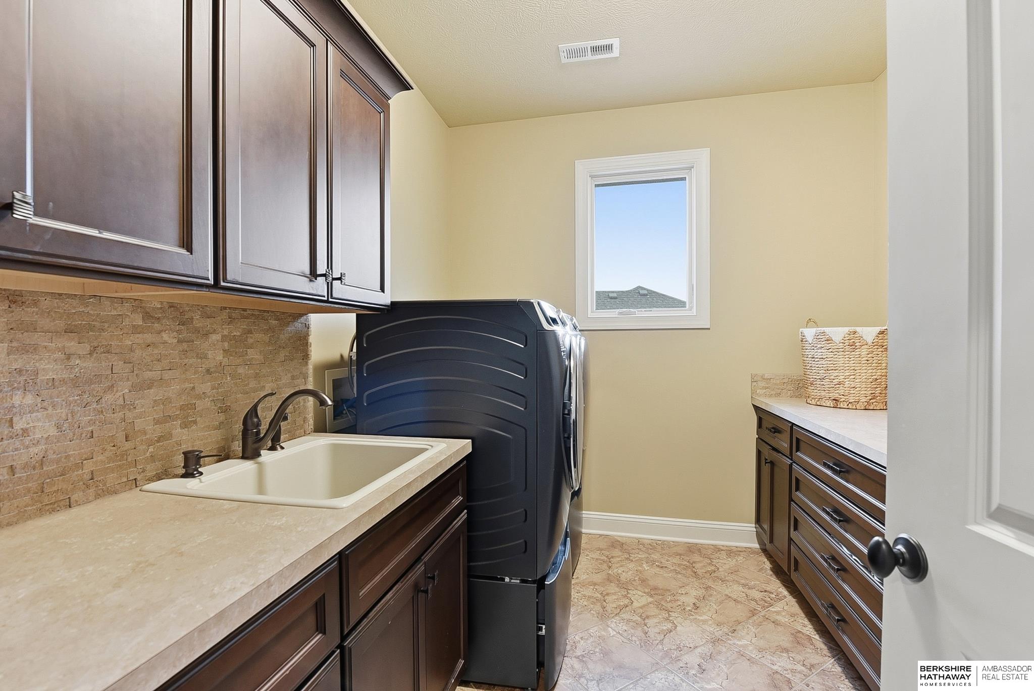 1206 199th Street, Omaha, NE, 68130