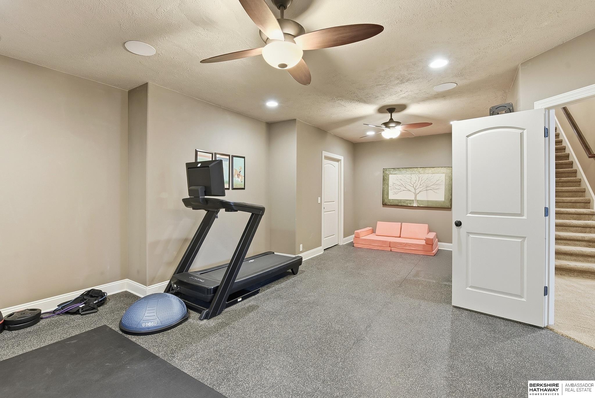 1206 199th Street, Omaha, NE, 68130