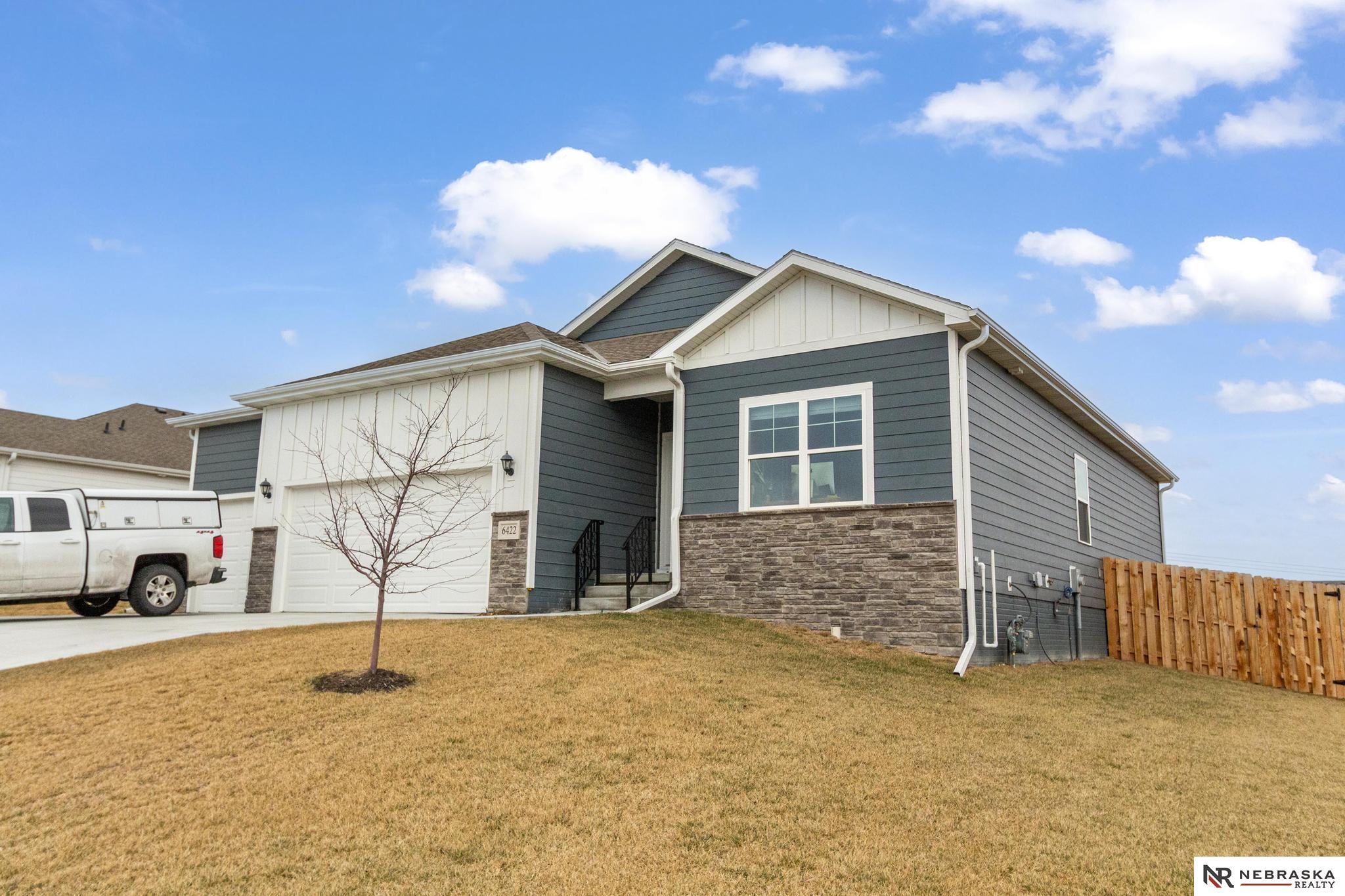 6422 Harvest Drive, Papillion