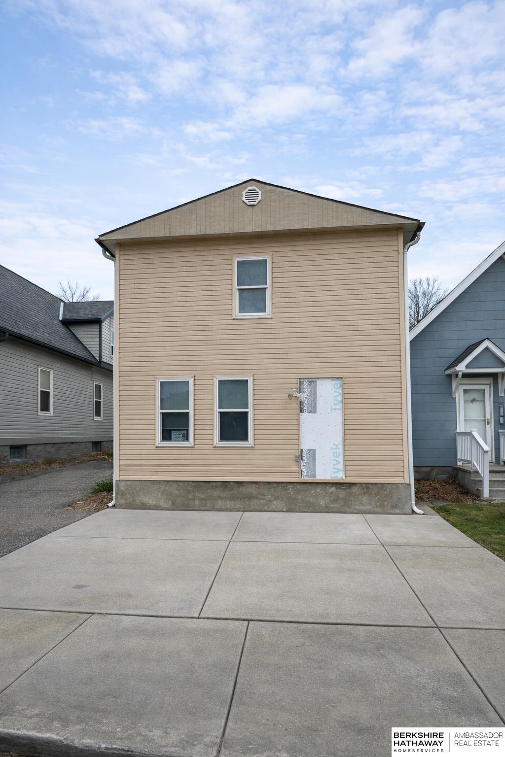 2707 Howard Street, Omaha