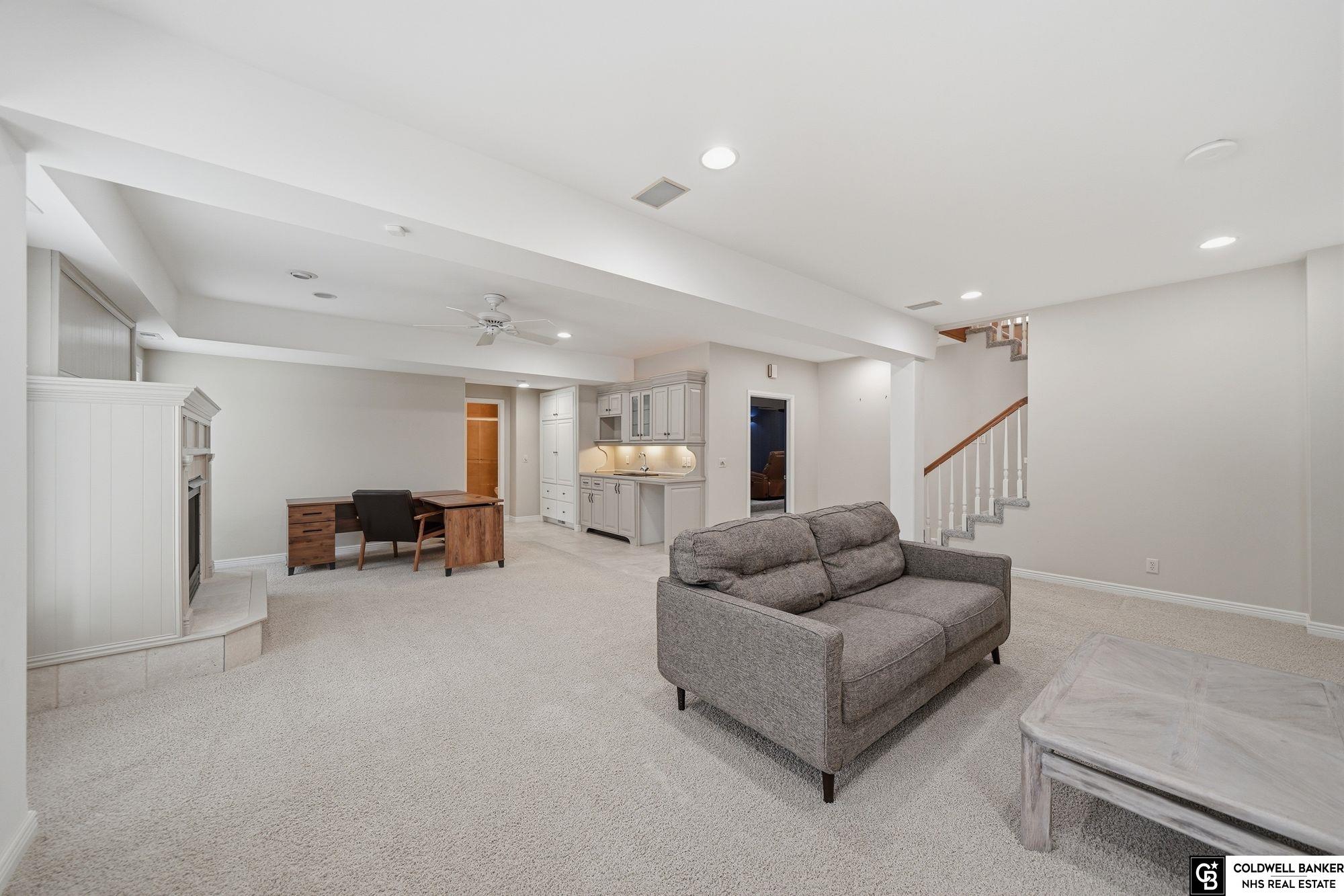 14736 Black Street, Bennington, NE, 68007