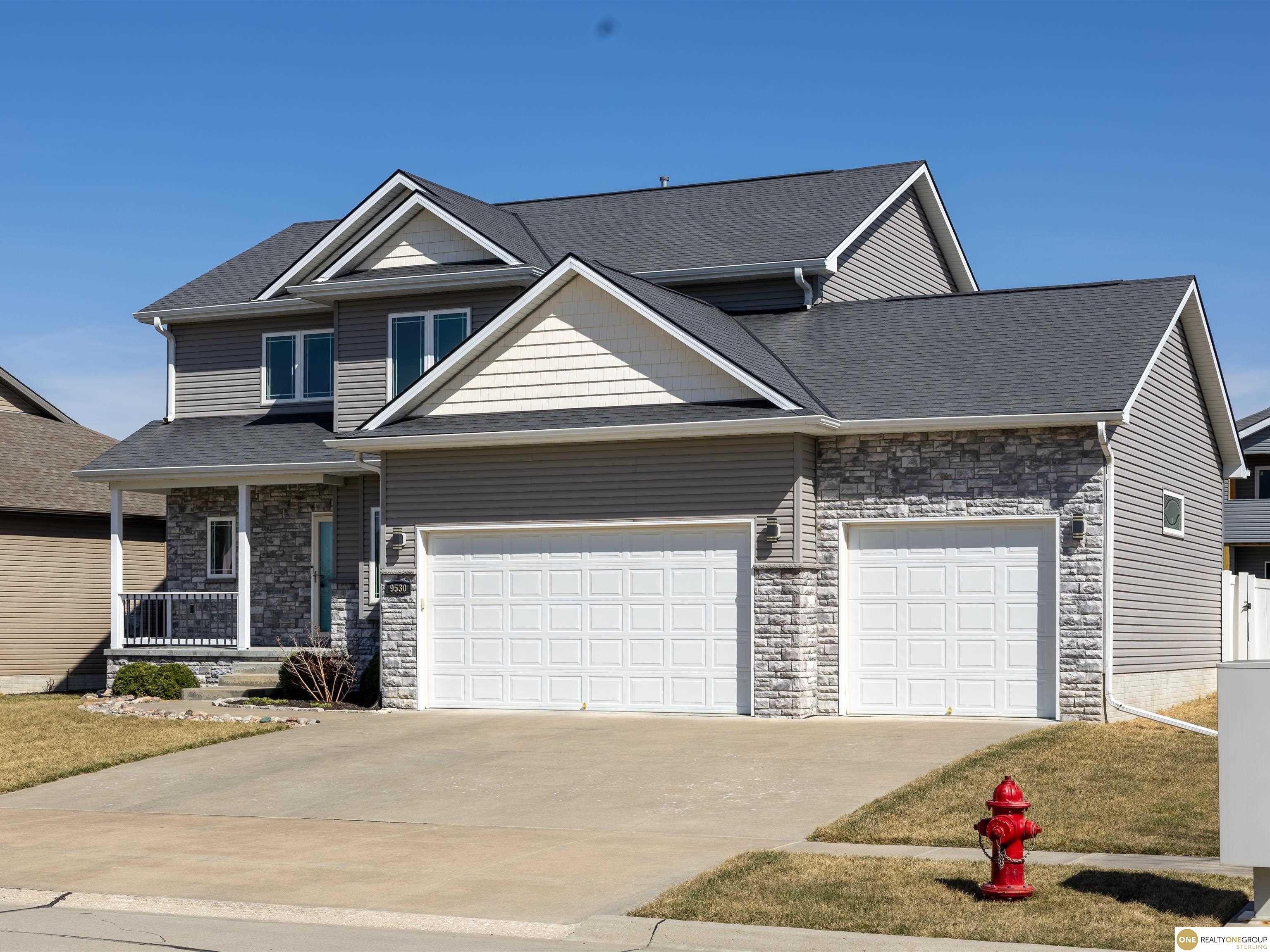 6600 Crooked Creek Drive, Lincoln, NE, 68516