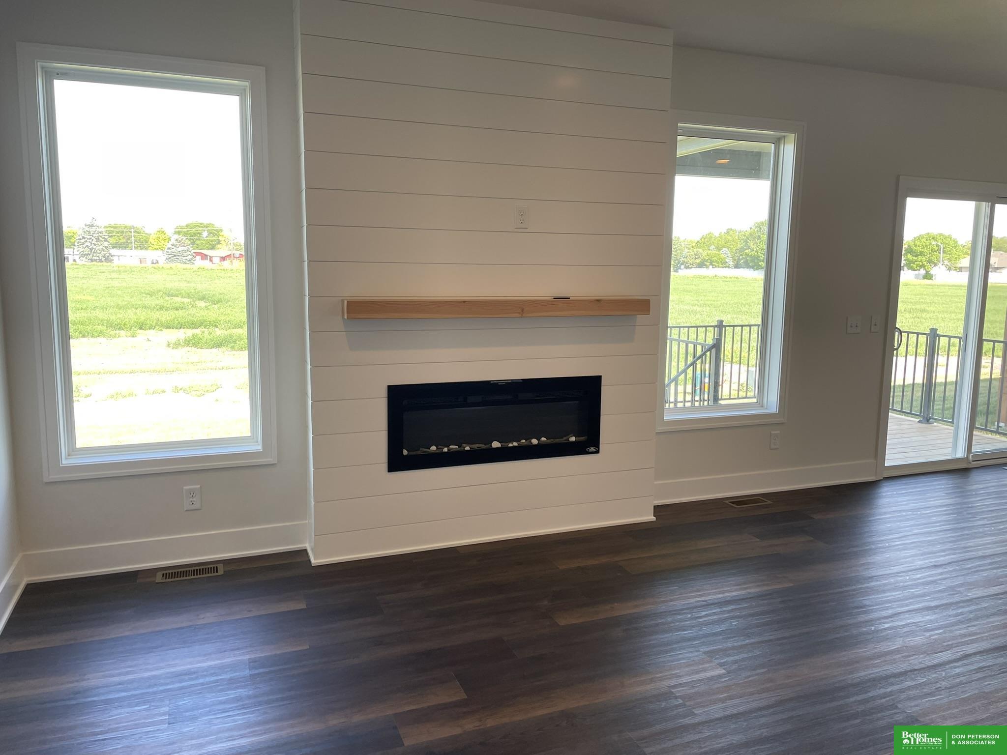 465 Thornbird Drive, Fremont, NE 68025 — MLS #22606215 — photo 3 of 19
