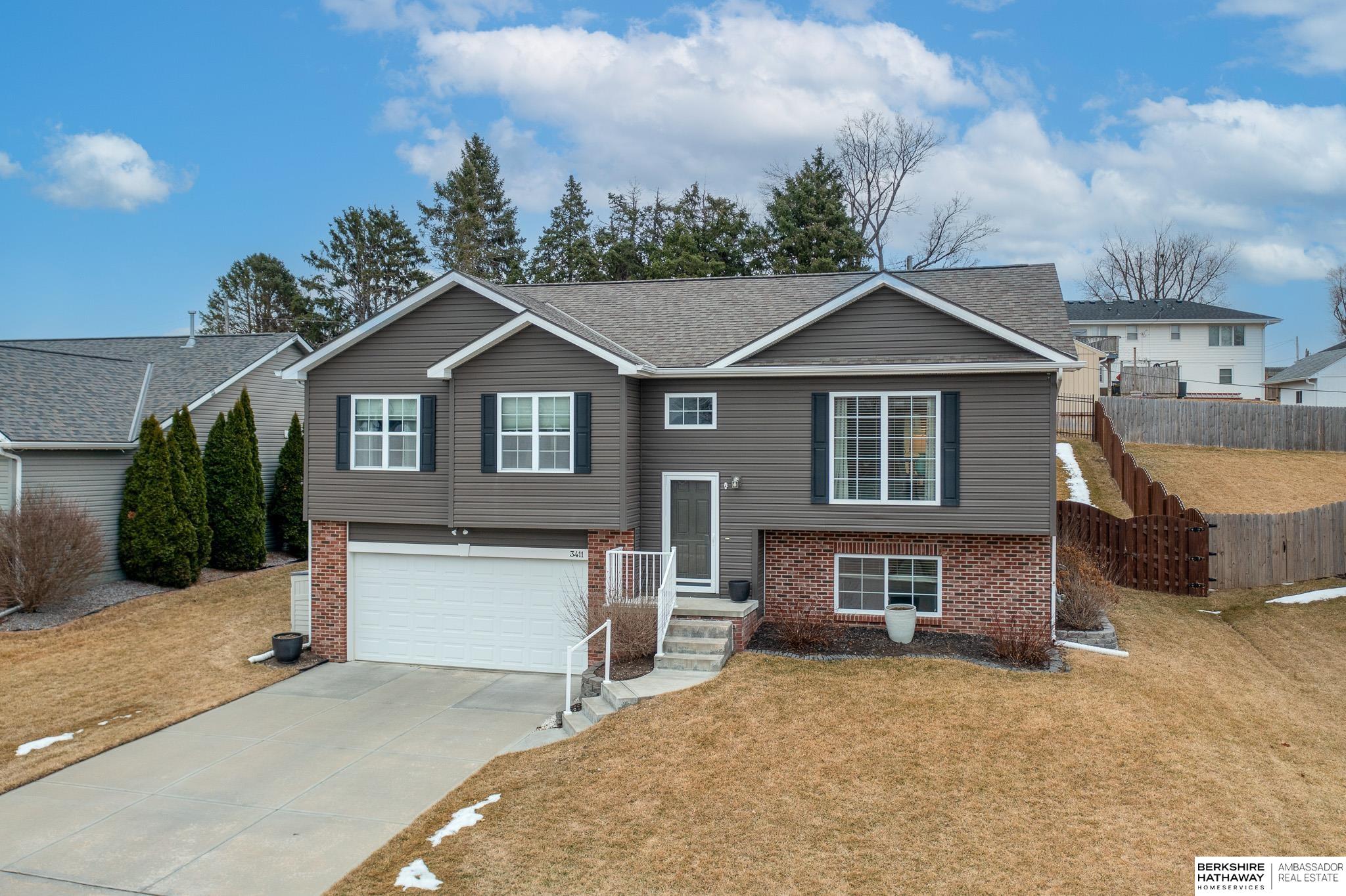 5407 208 Court, Elkhorn, NE, 68022