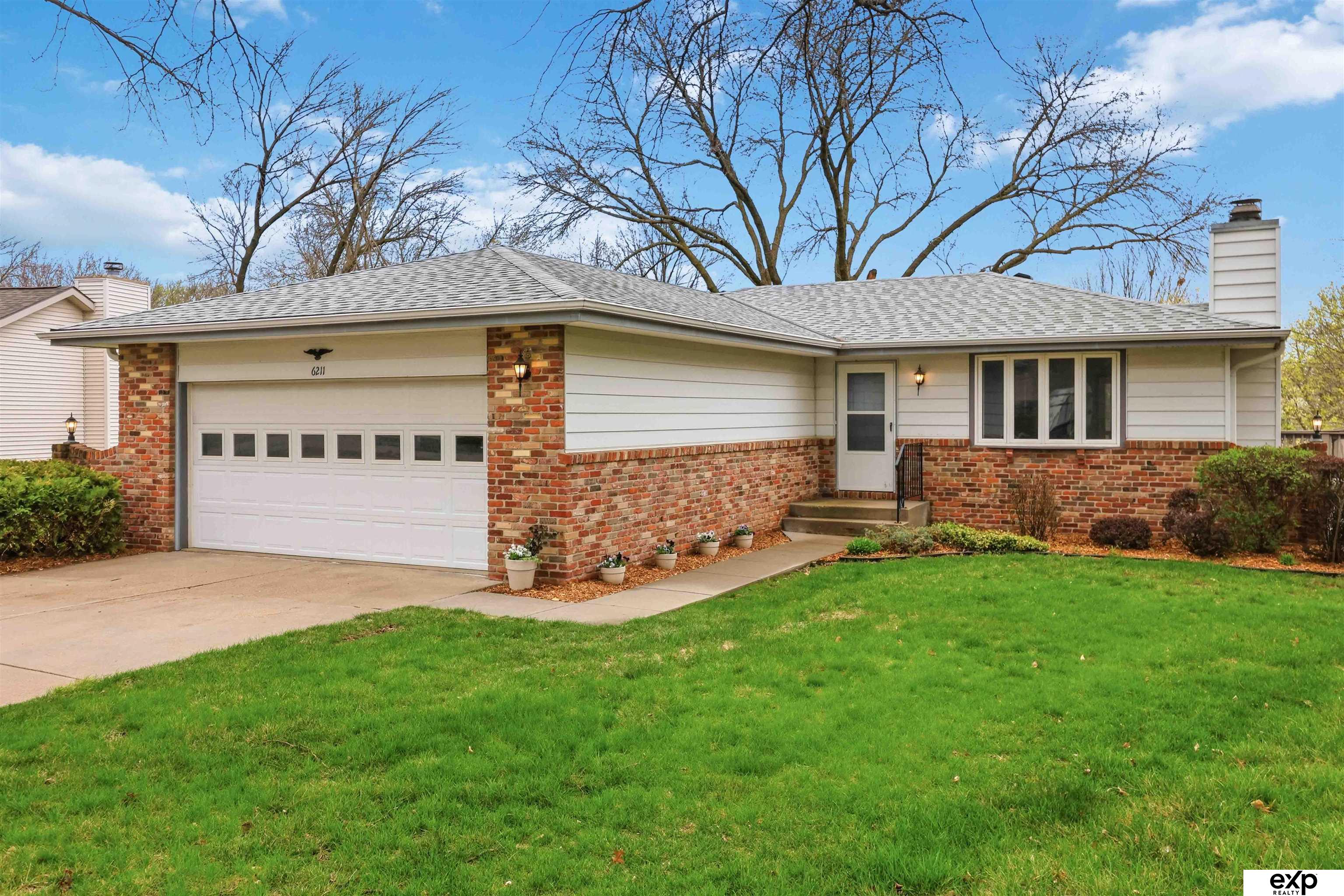 8907 S 47th Street, Lincoln, NE, 68516