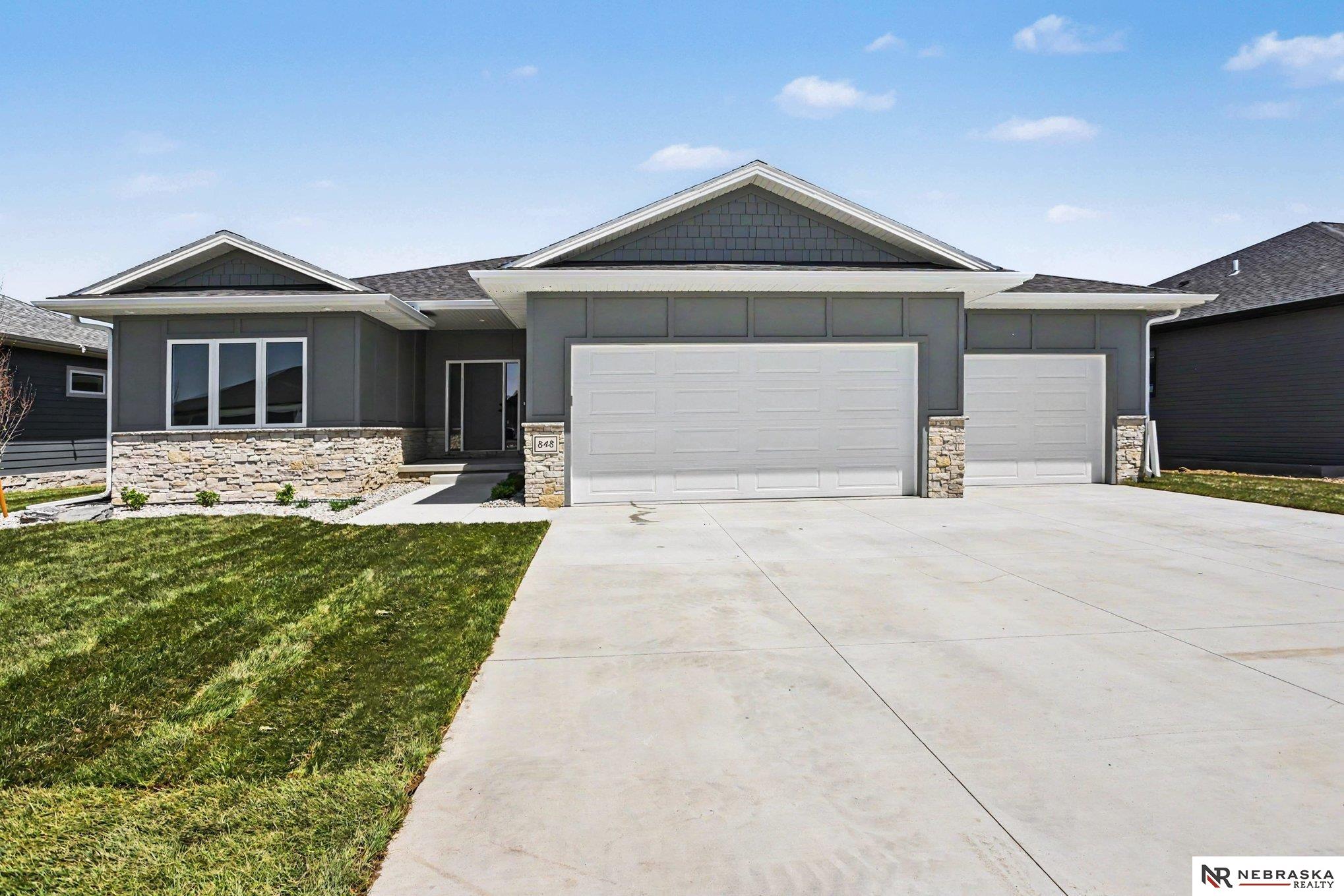 Photo of 848 Dartford Lane Lincoln NE 68527