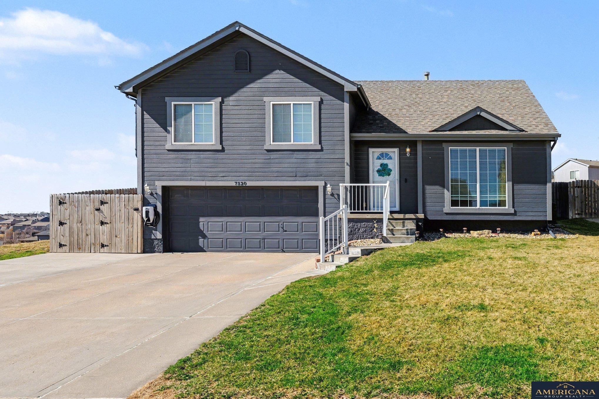 7206 157Th Street, Omaha, NE, 68136