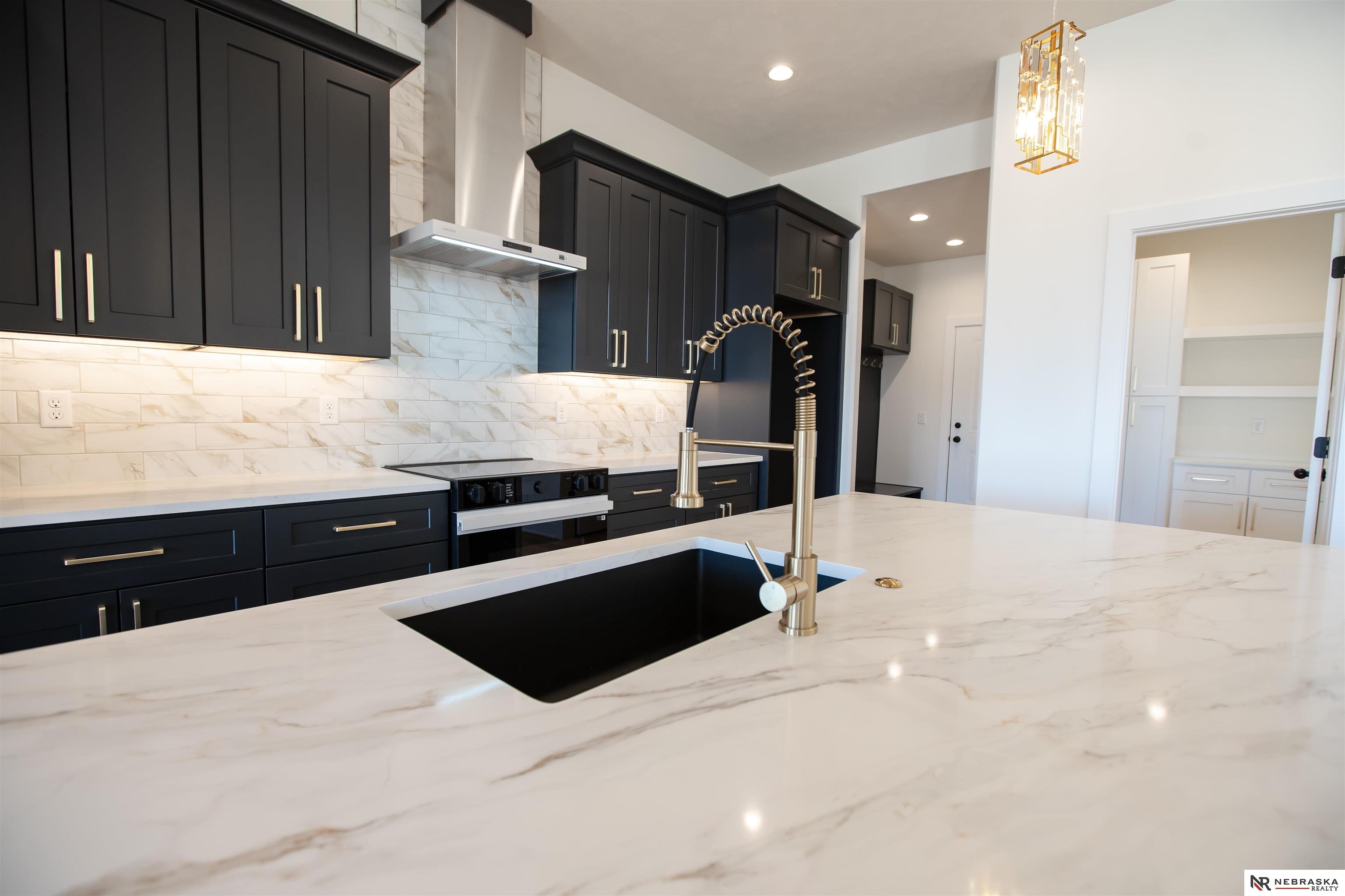 8700 Honeybee Lane, Lincoln, NE, 68526