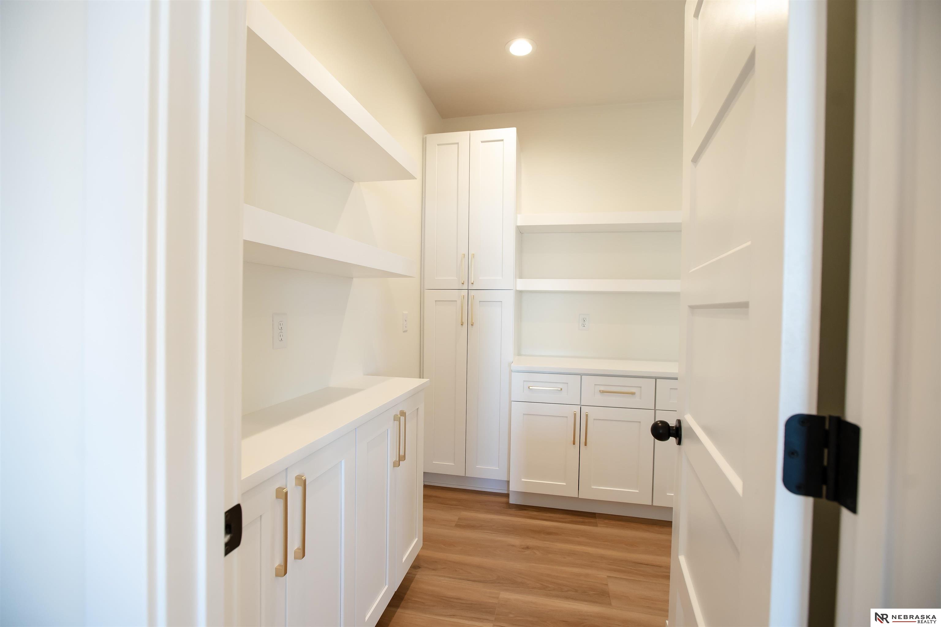 8700 Honeybee Lane, Lincoln, NE, 68526