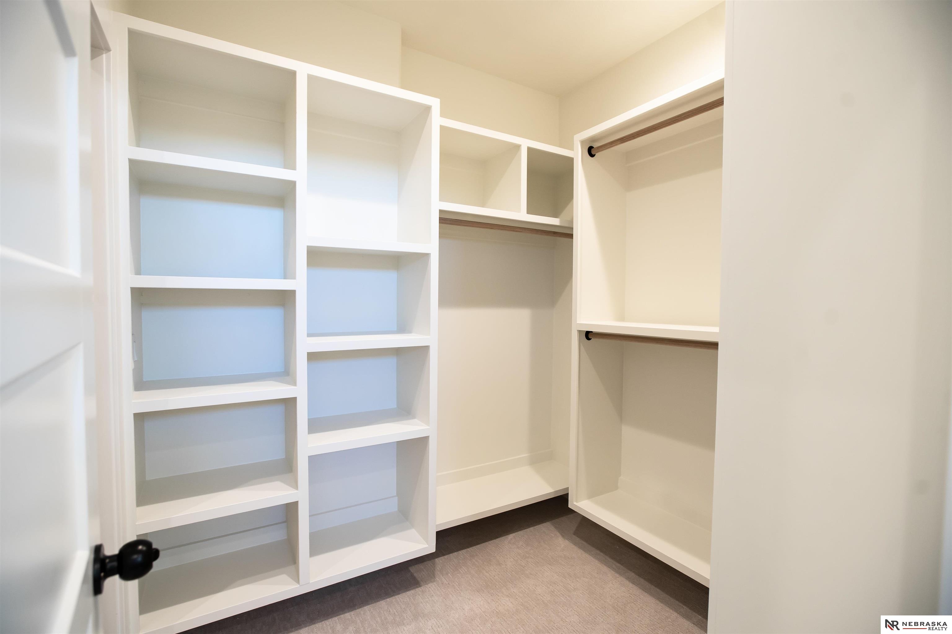 8700 Honeybee Lane, Lincoln, NE, 68526