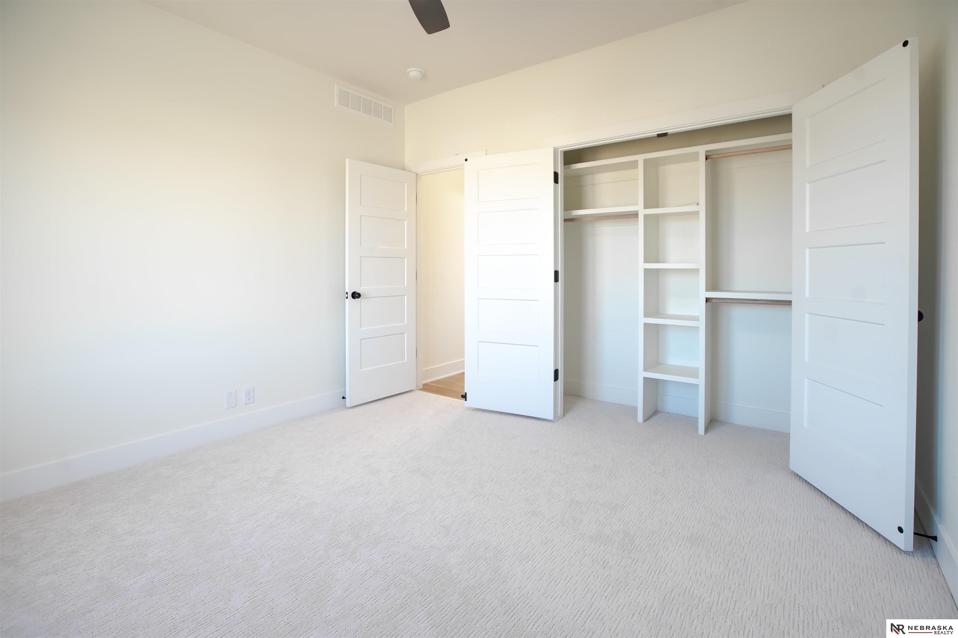 8700 Honeybee Lane, Lincoln, NE, 68526